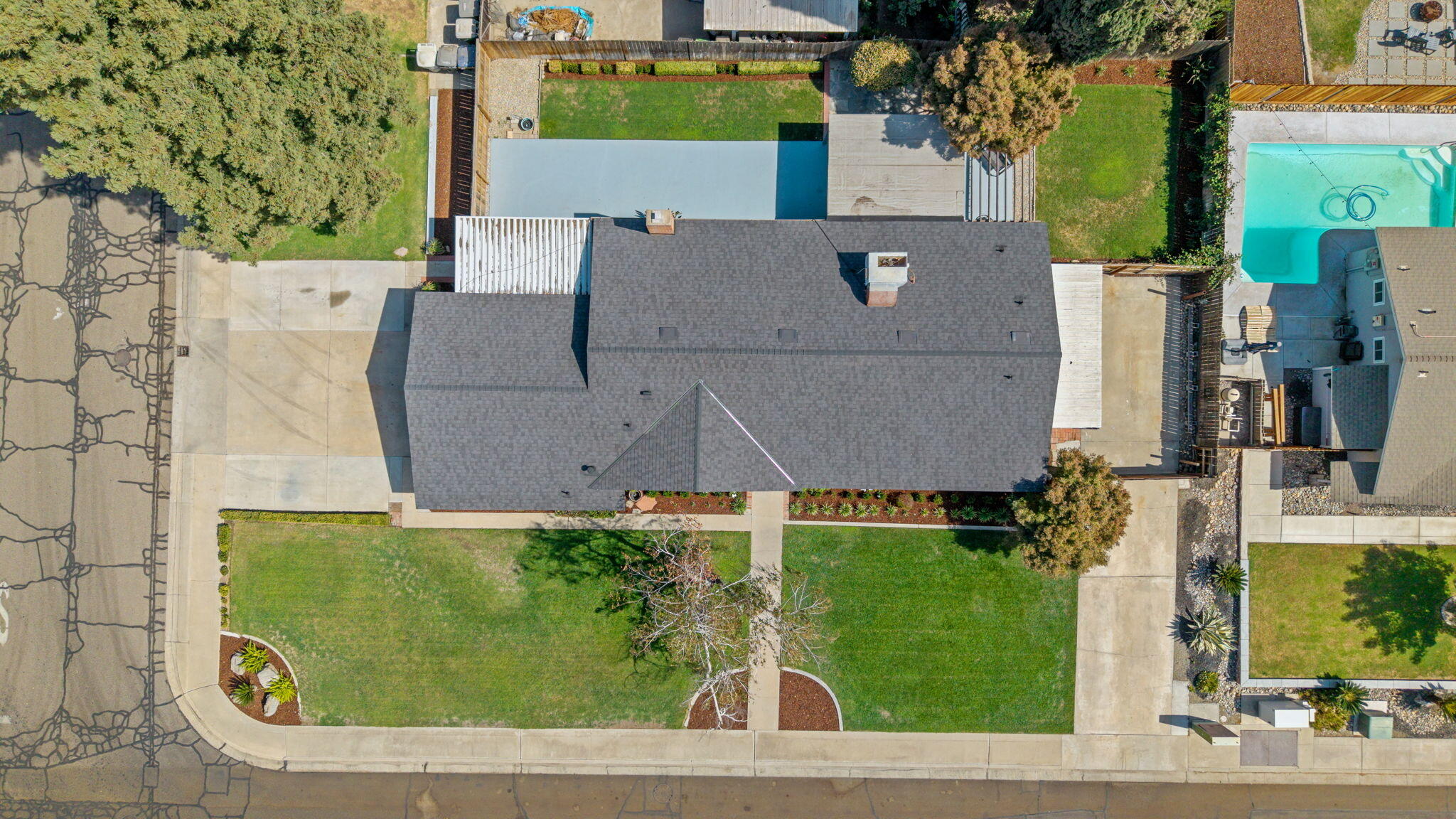 2620 S Divisadero St, Visalia, CA 93277