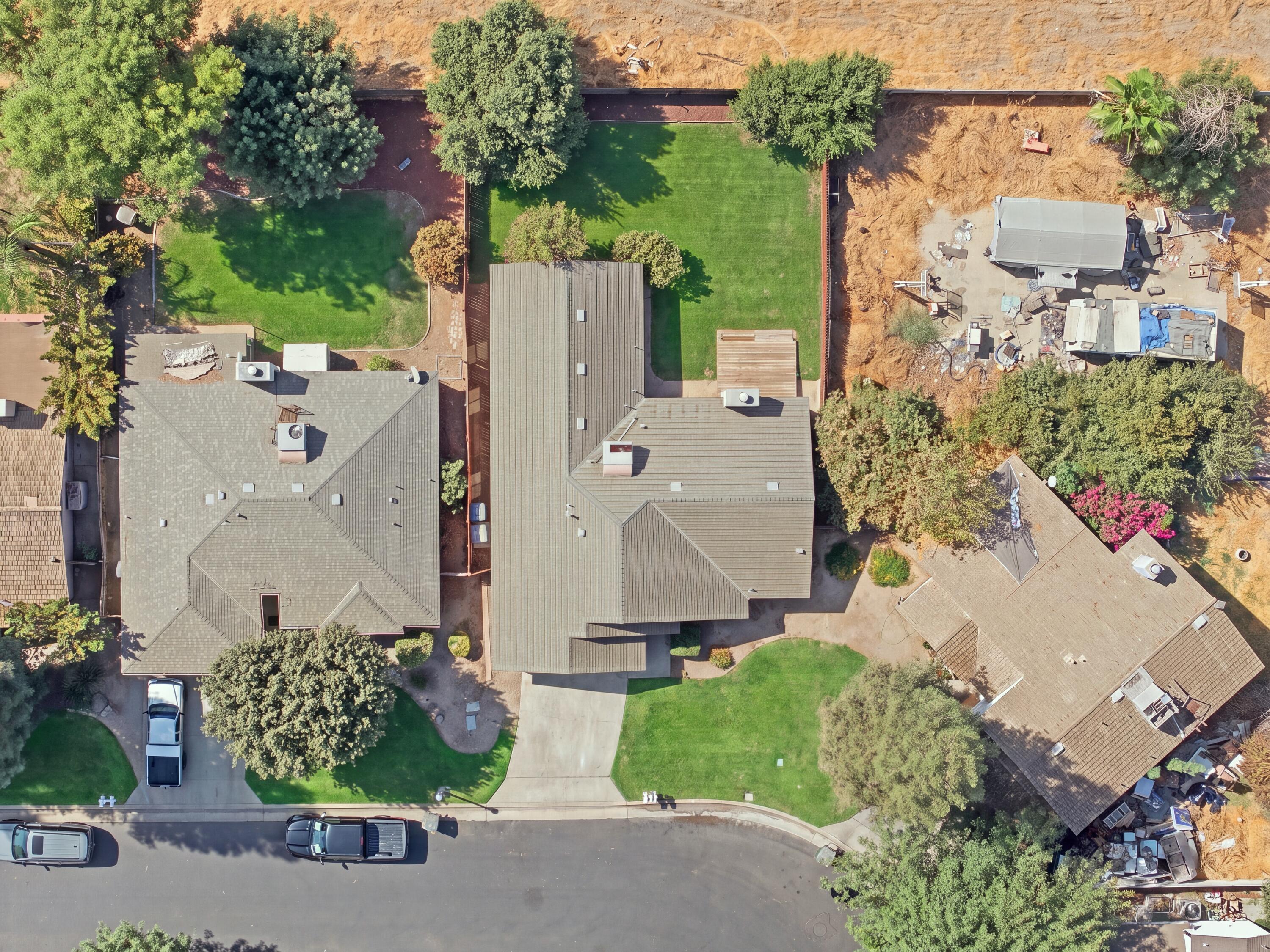 2447 N Michael St, Visalia, CA 93292