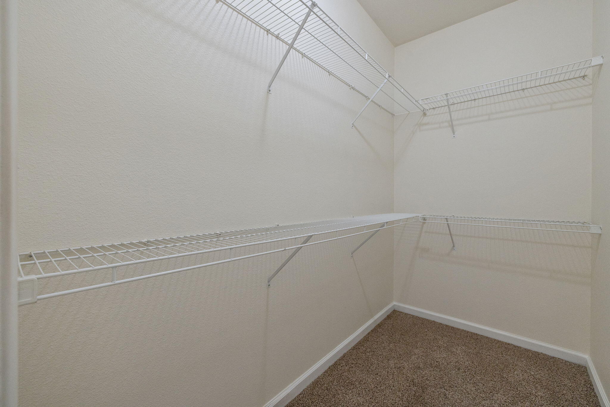 1678 Hawthorn St, Lemoore, CA 93245