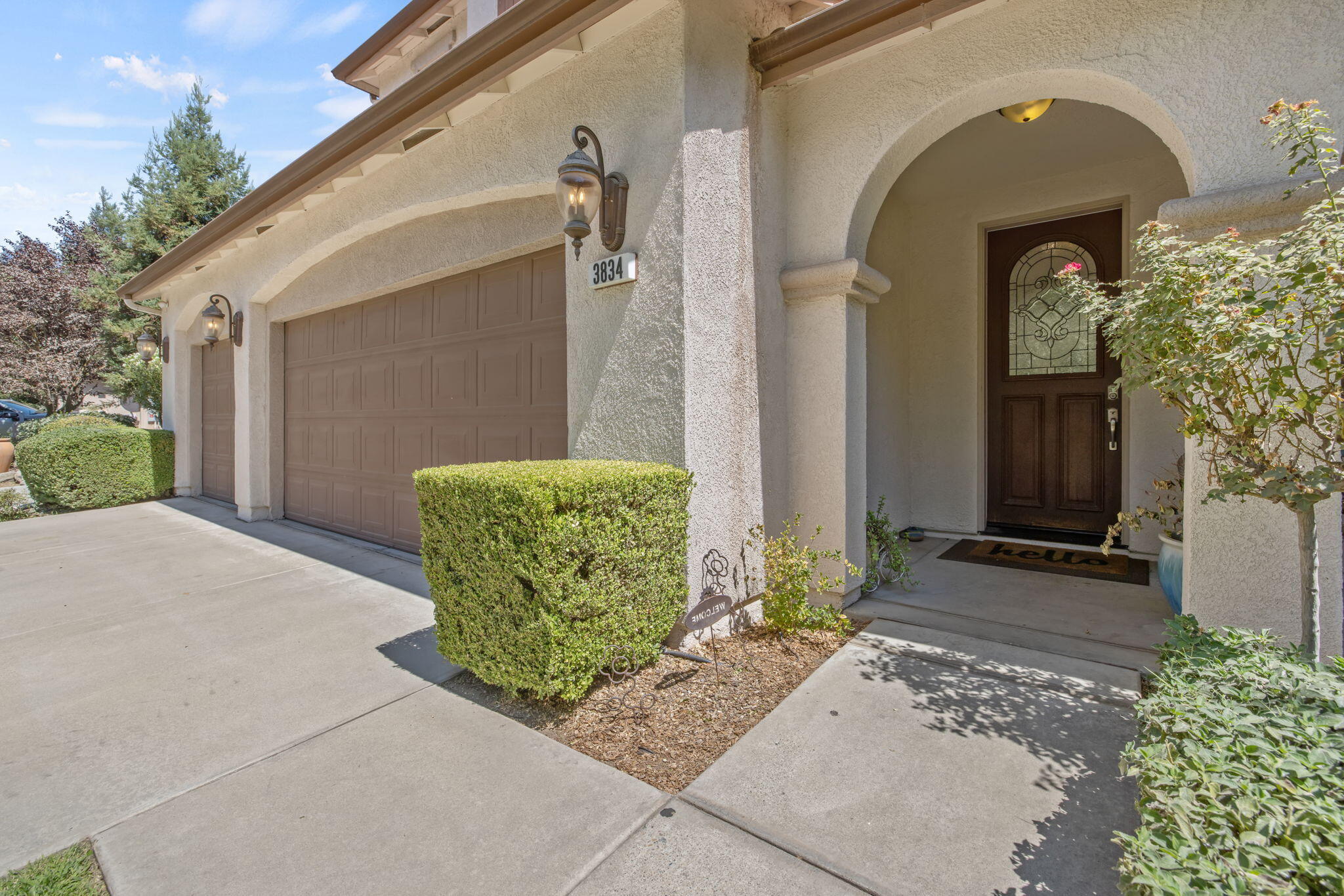 3834 N University St, Visalia, CA 93291