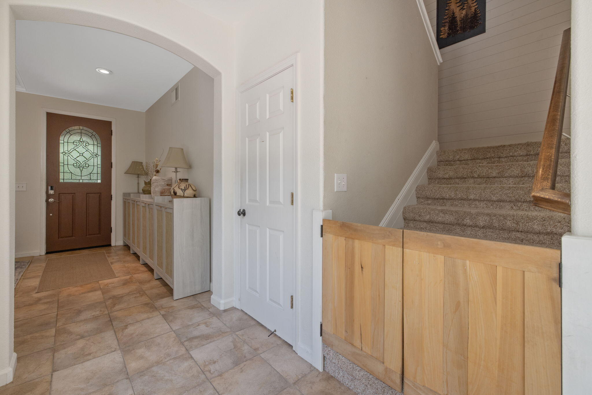 3834 N University St, Visalia, CA 93291