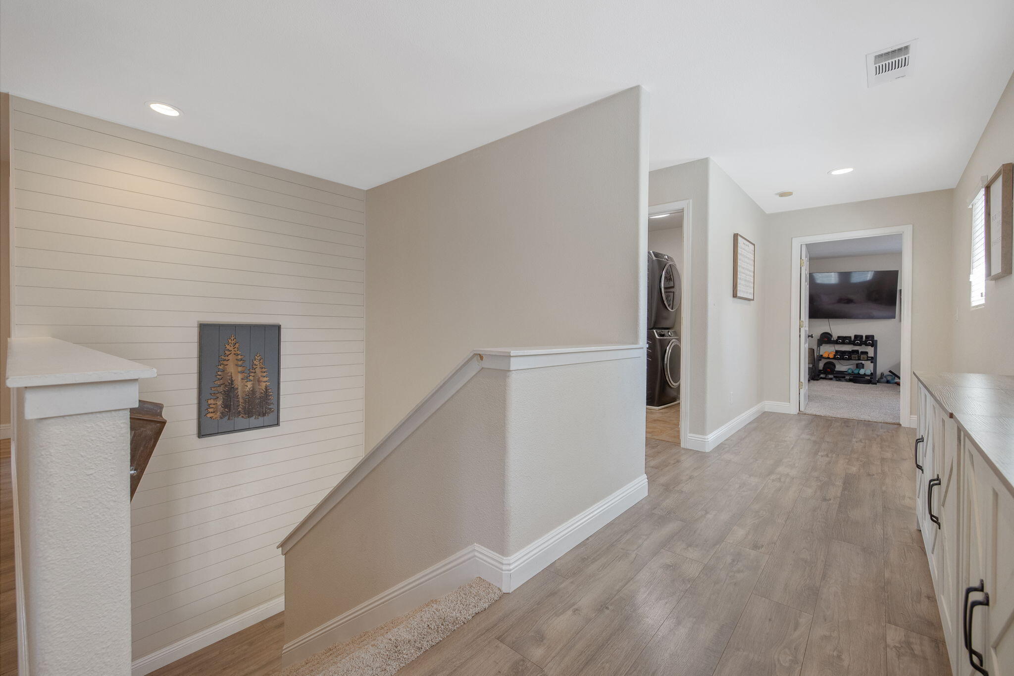 3834 N University St, Visalia, CA 93291