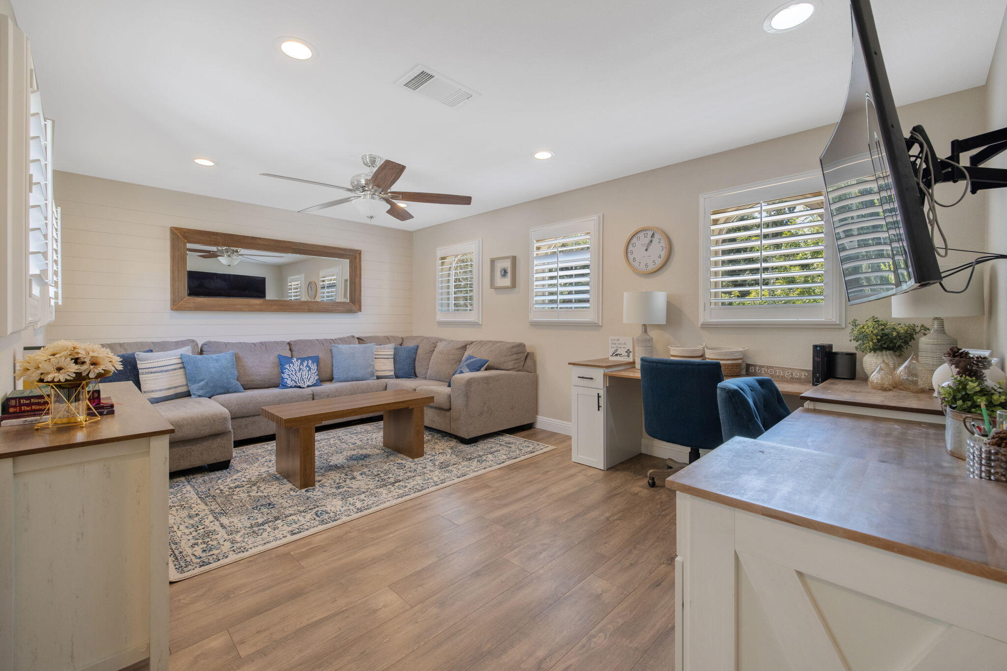 3834 N University St, Visalia, CA 93291