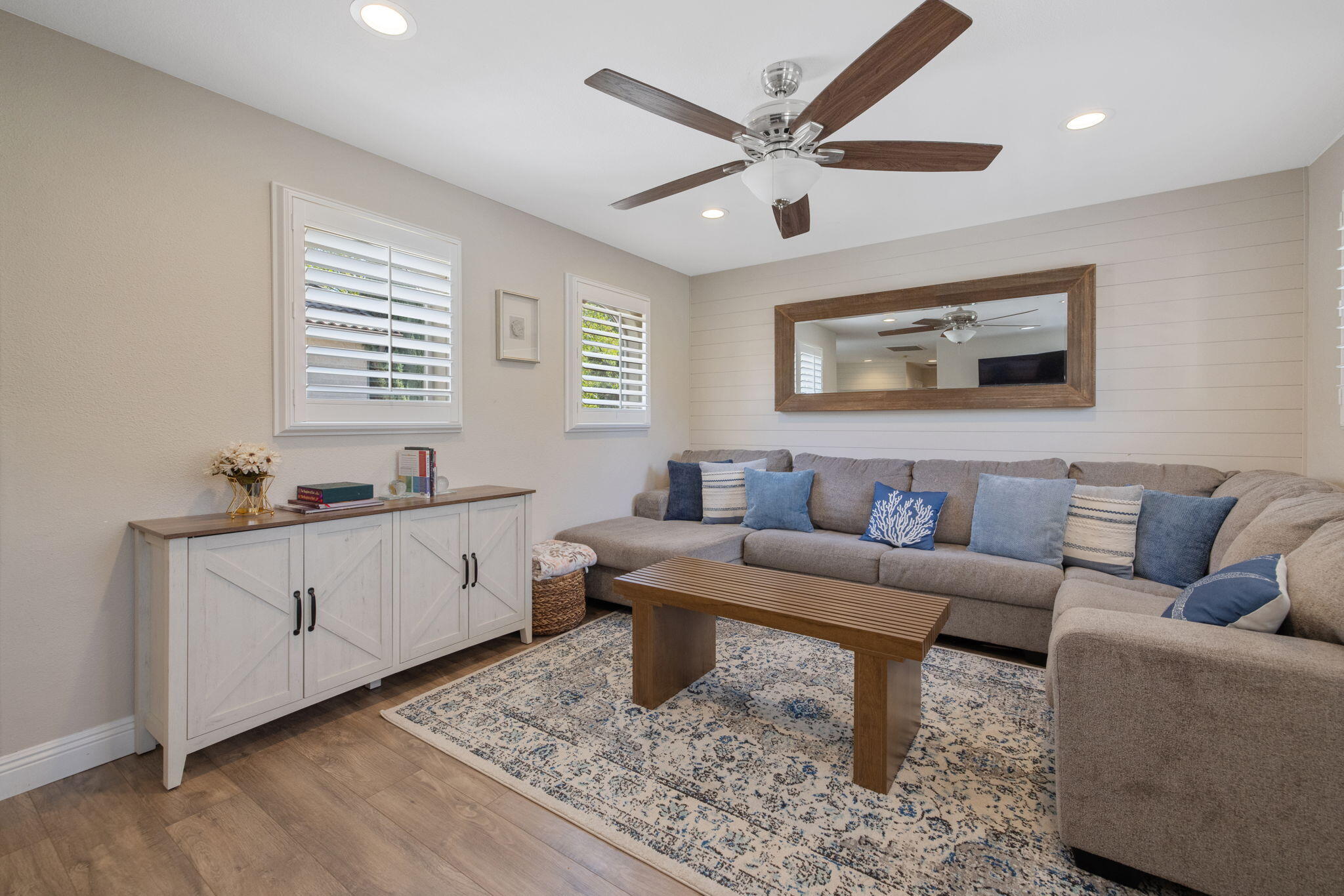 3834 N University St, Visalia, CA 93291