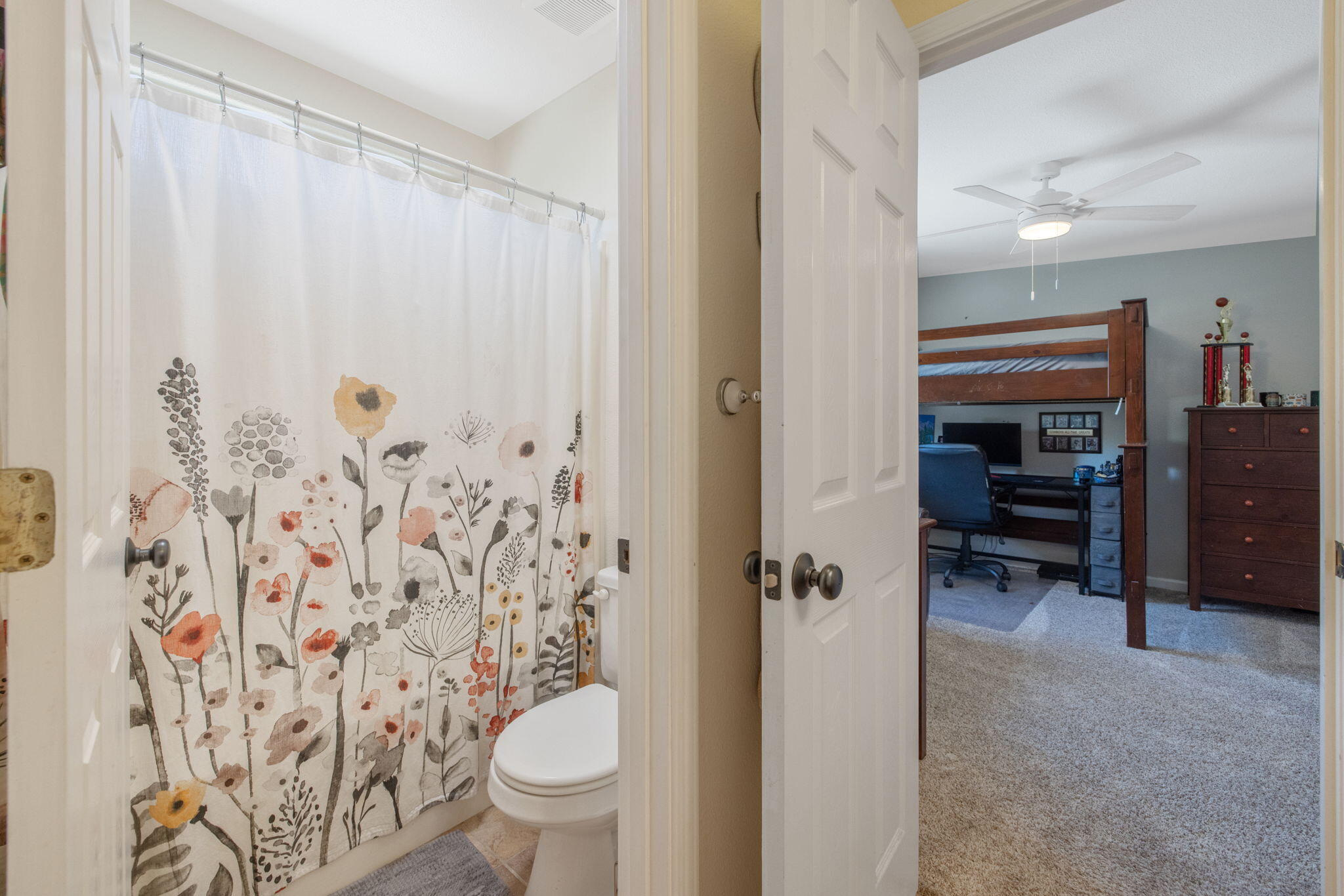 3834 N University St, Visalia, CA 93291