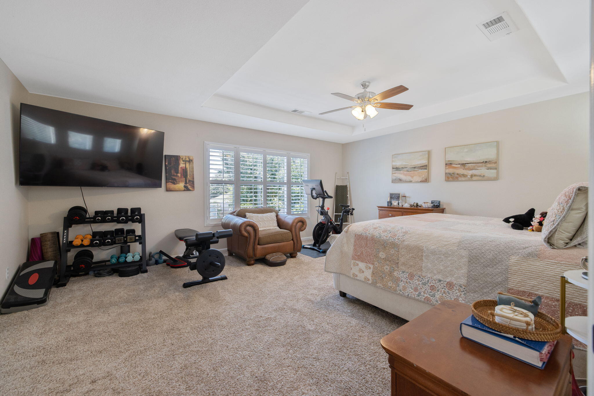 3834 N University St, Visalia, CA 93291
