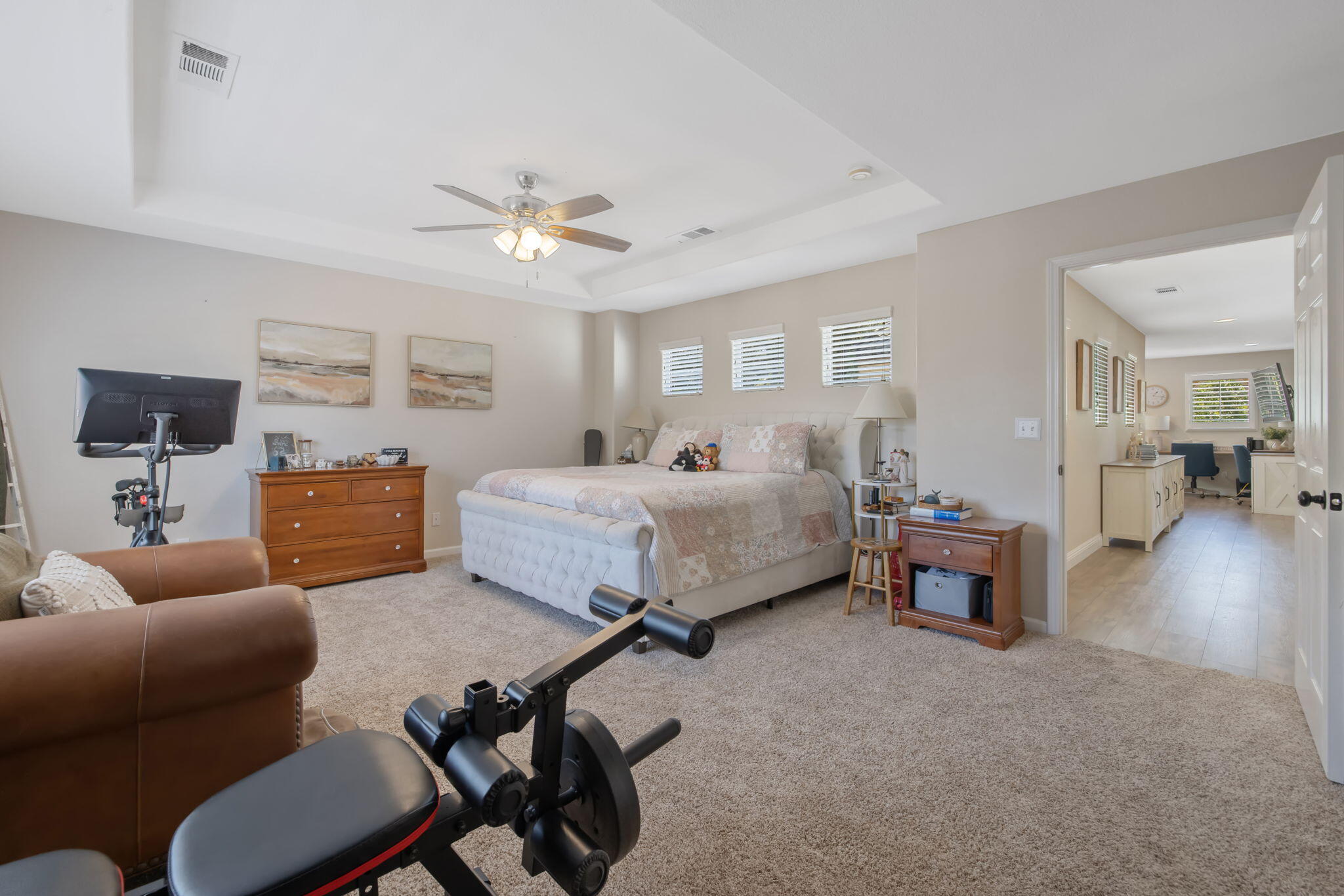 3834 N University St, Visalia, CA 93291