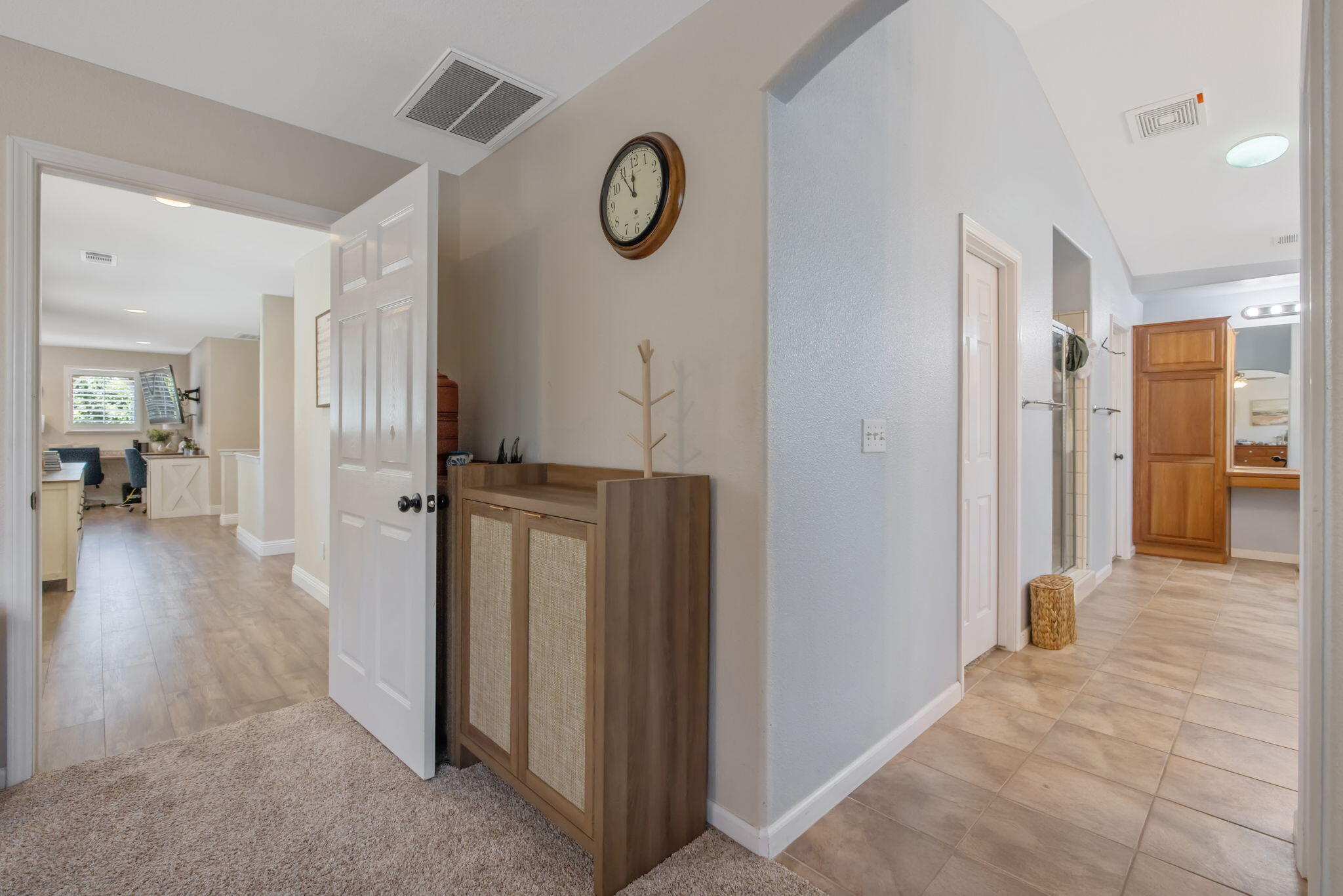 3834 N University St, Visalia, CA 93291