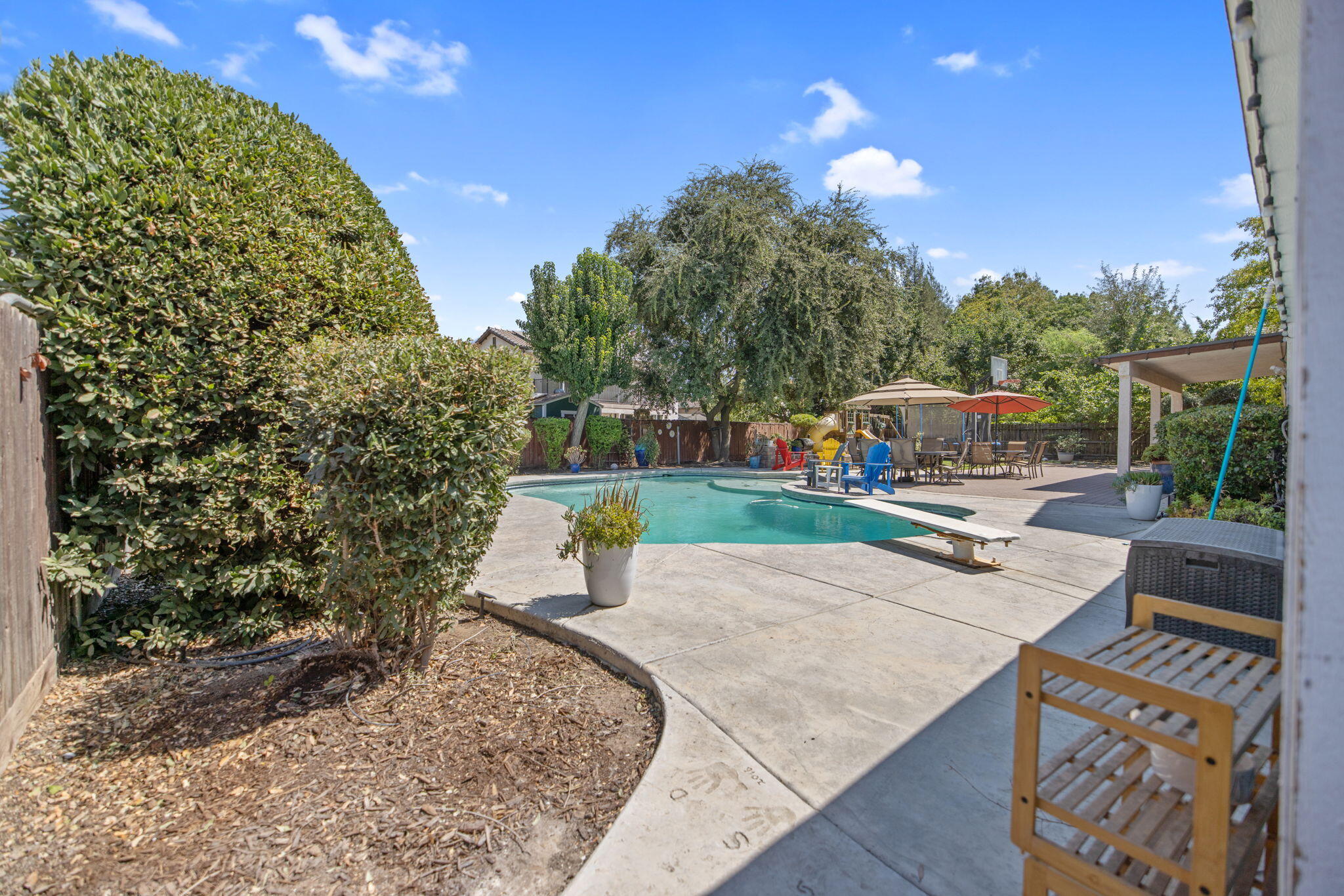 3834 N University St, Visalia, CA 93291