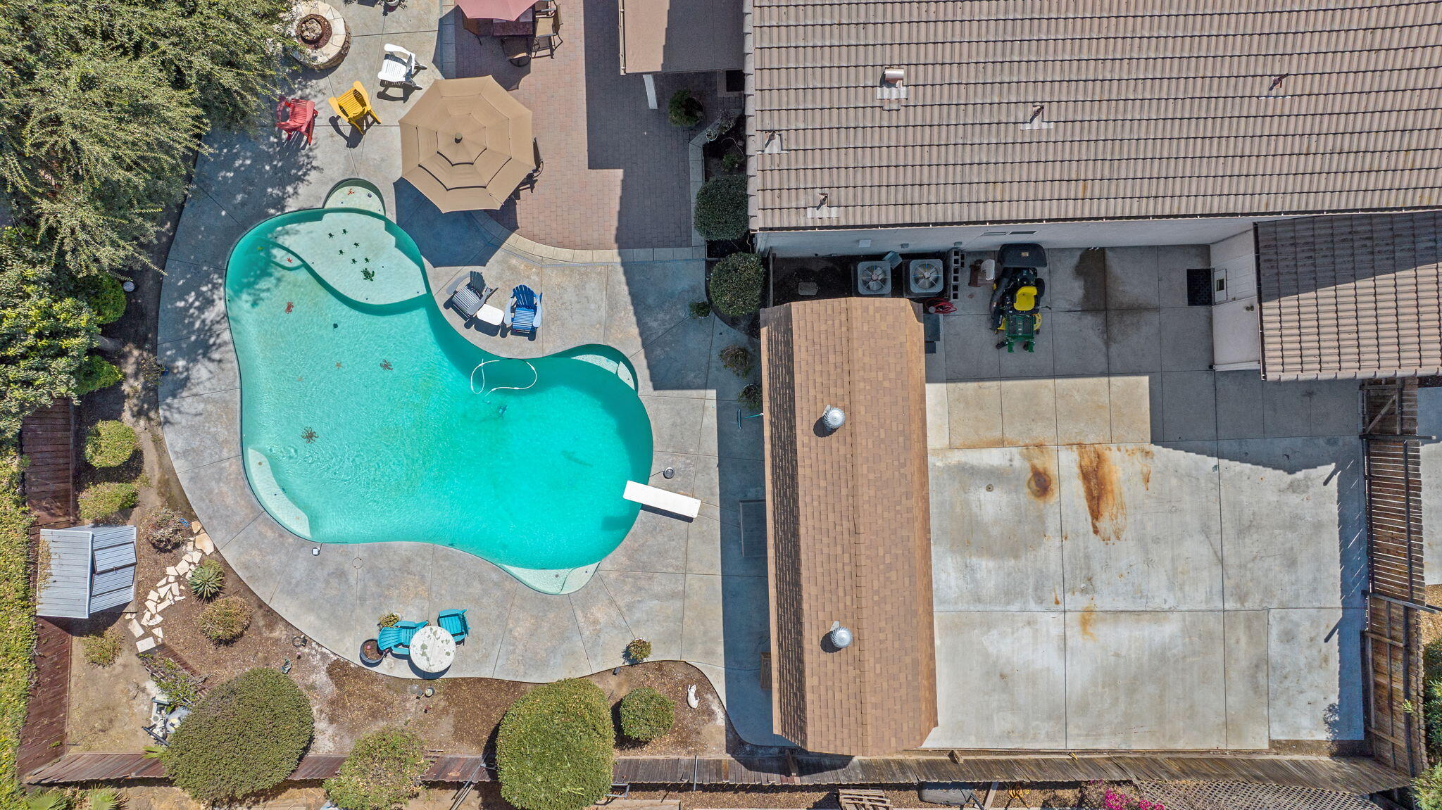 3834 N University St, Visalia, CA 93291