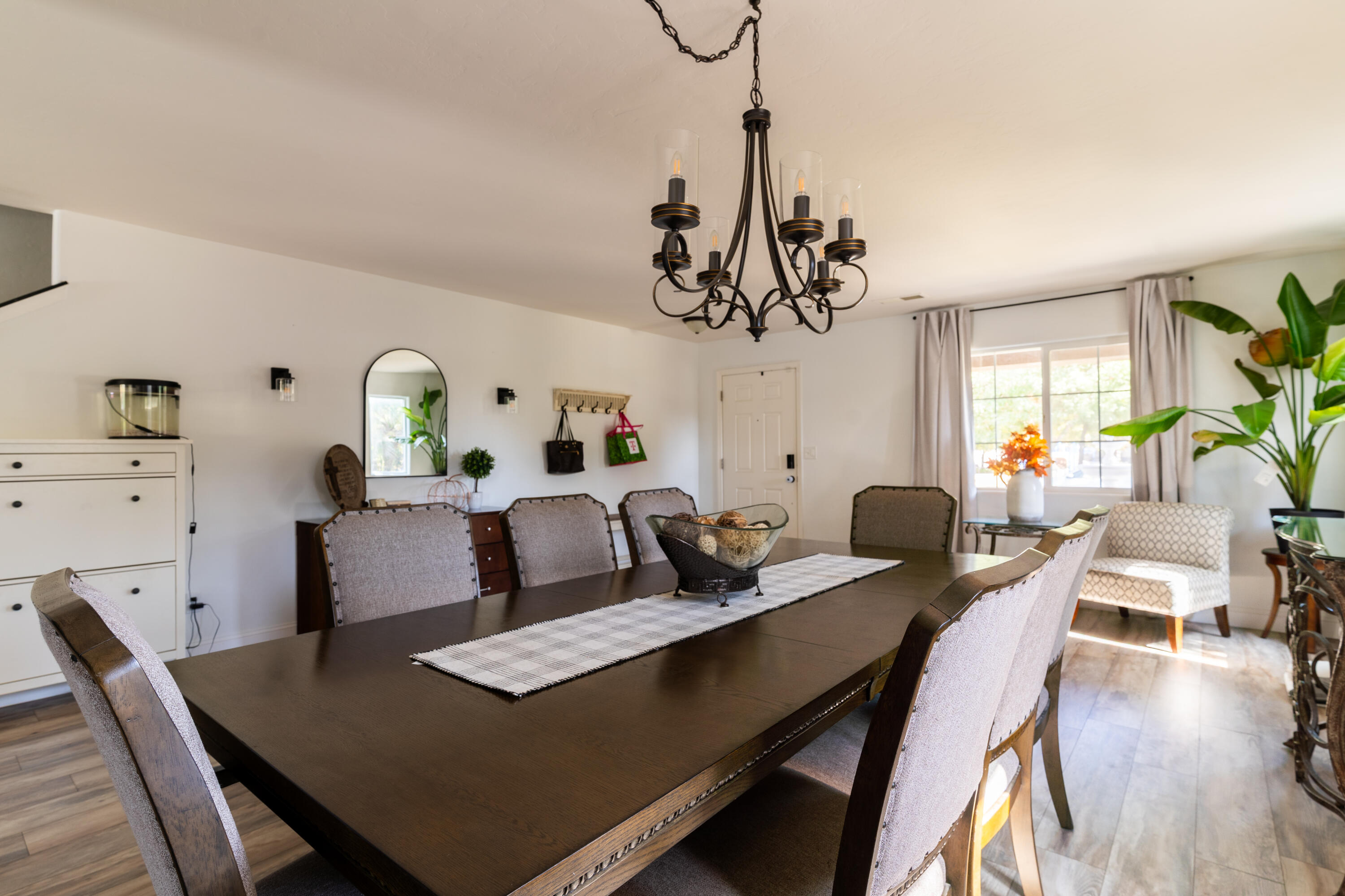 3331 Maple St, Visalia, CA 93292