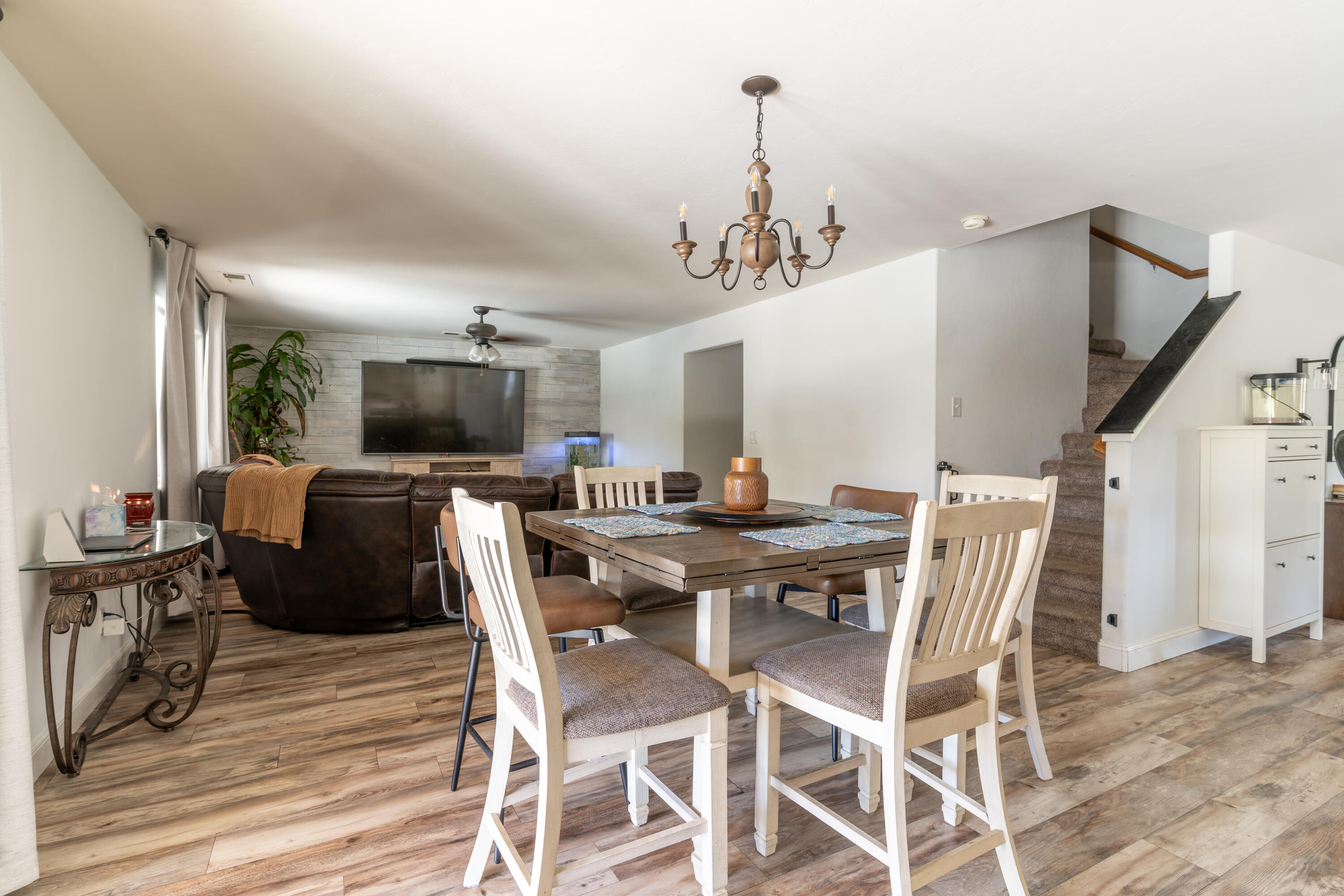 3331 Maple St, Visalia, CA 93292