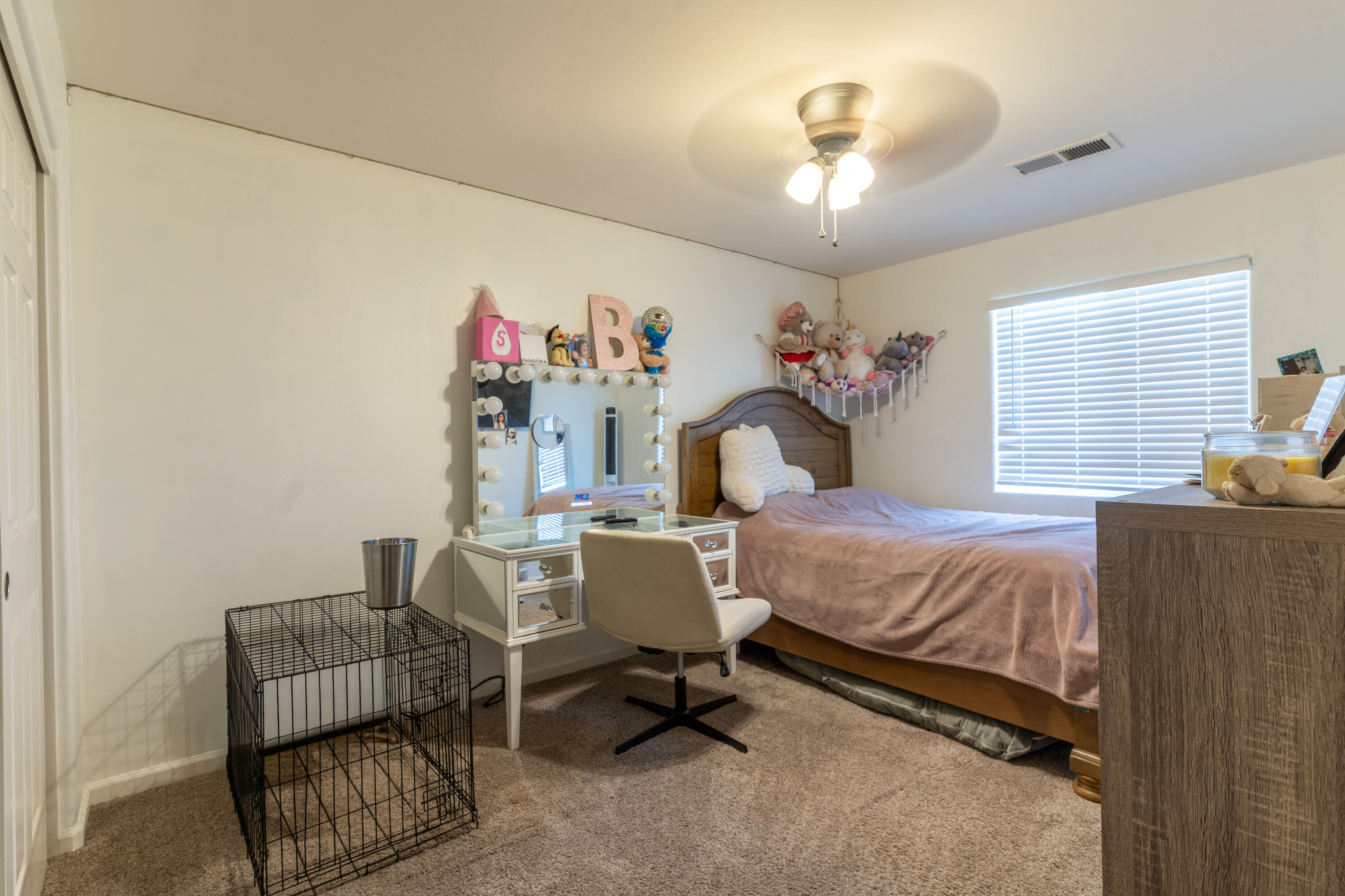3331 Maple St, Visalia, CA 93292