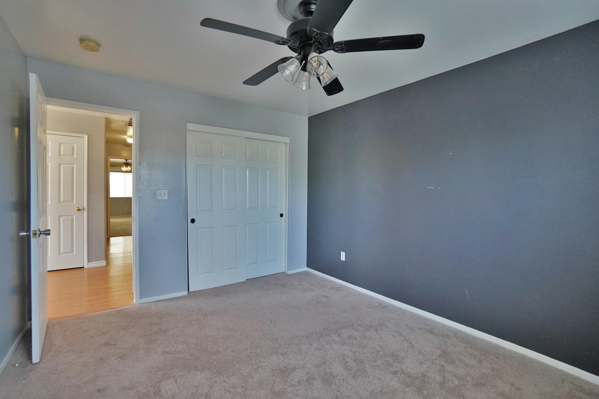 2017 W Queens Way, Hanford, CA 93230
