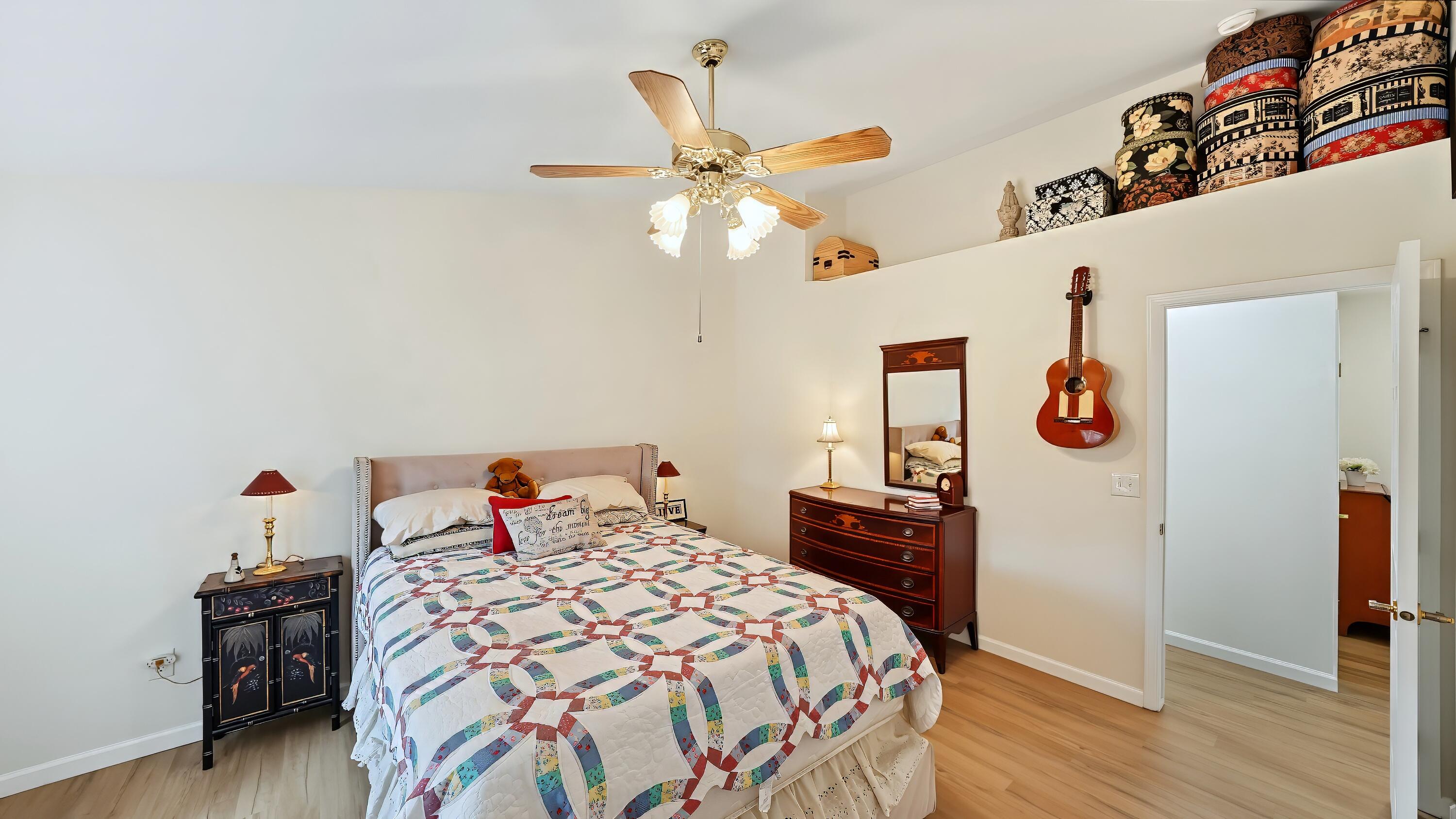 3611 E Center Ct, Visalia, CA 93292