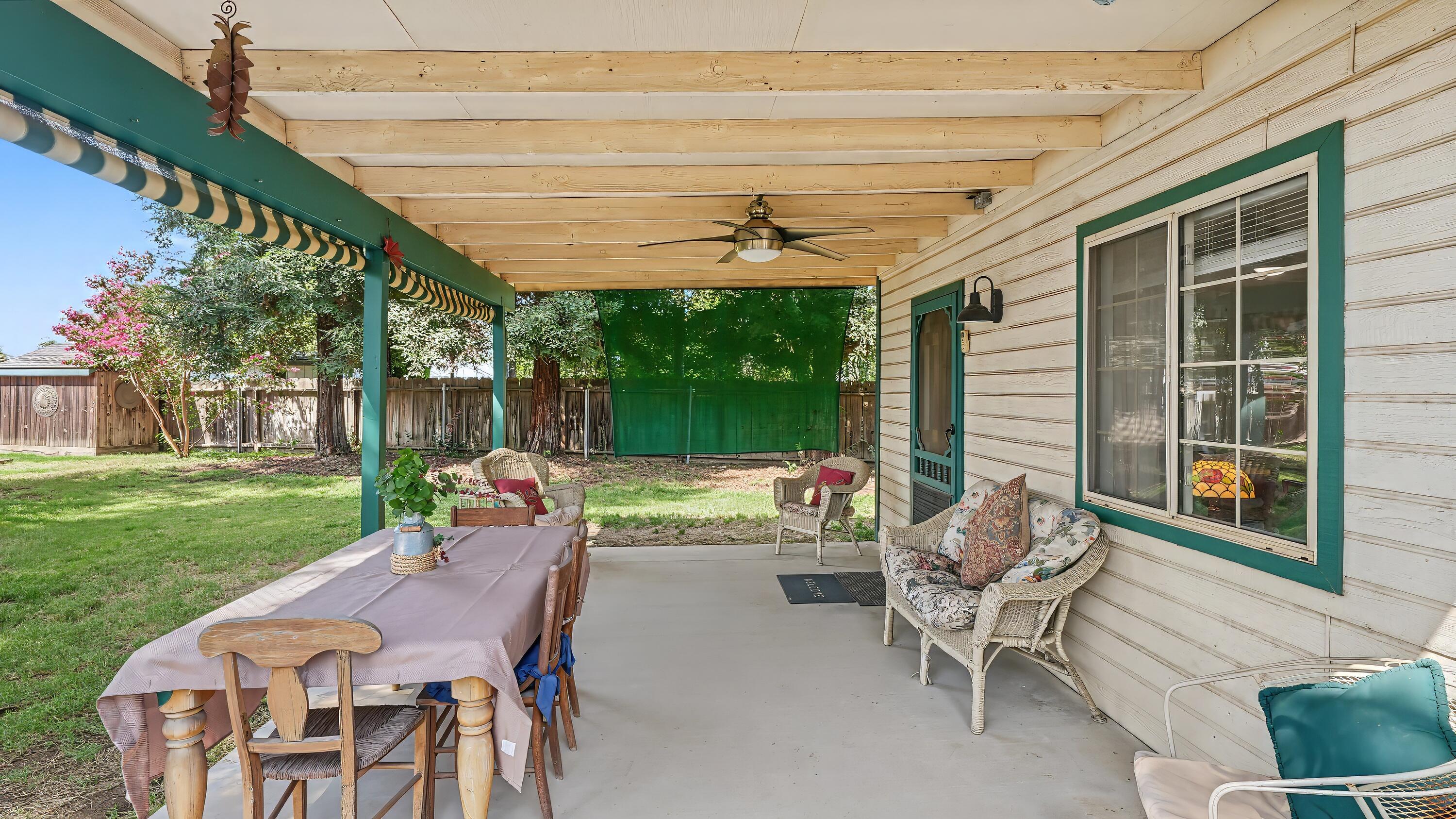 3611 E Center Ct, Visalia, CA 93292