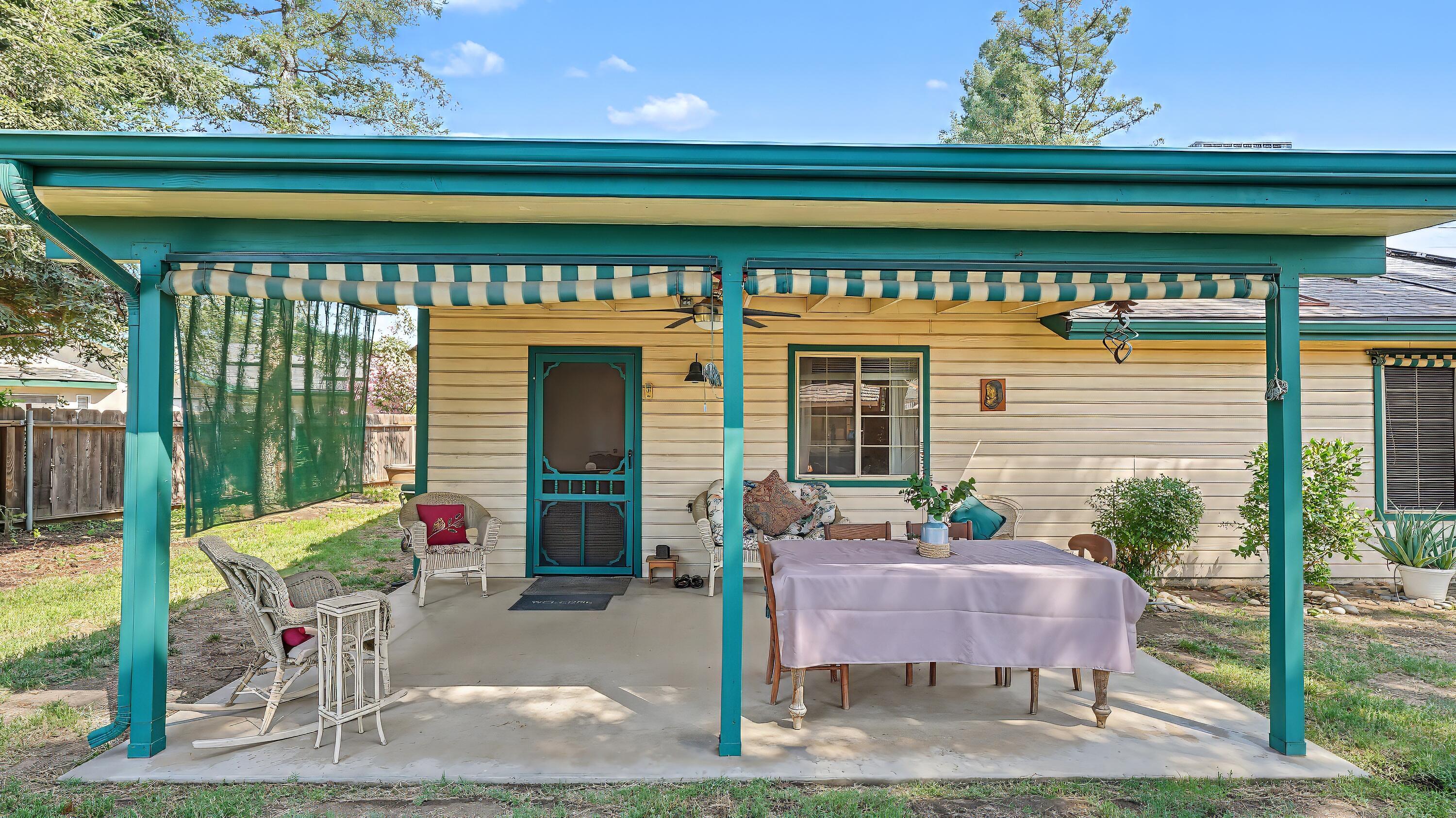 3611 E Center Ct, Visalia, CA 93292