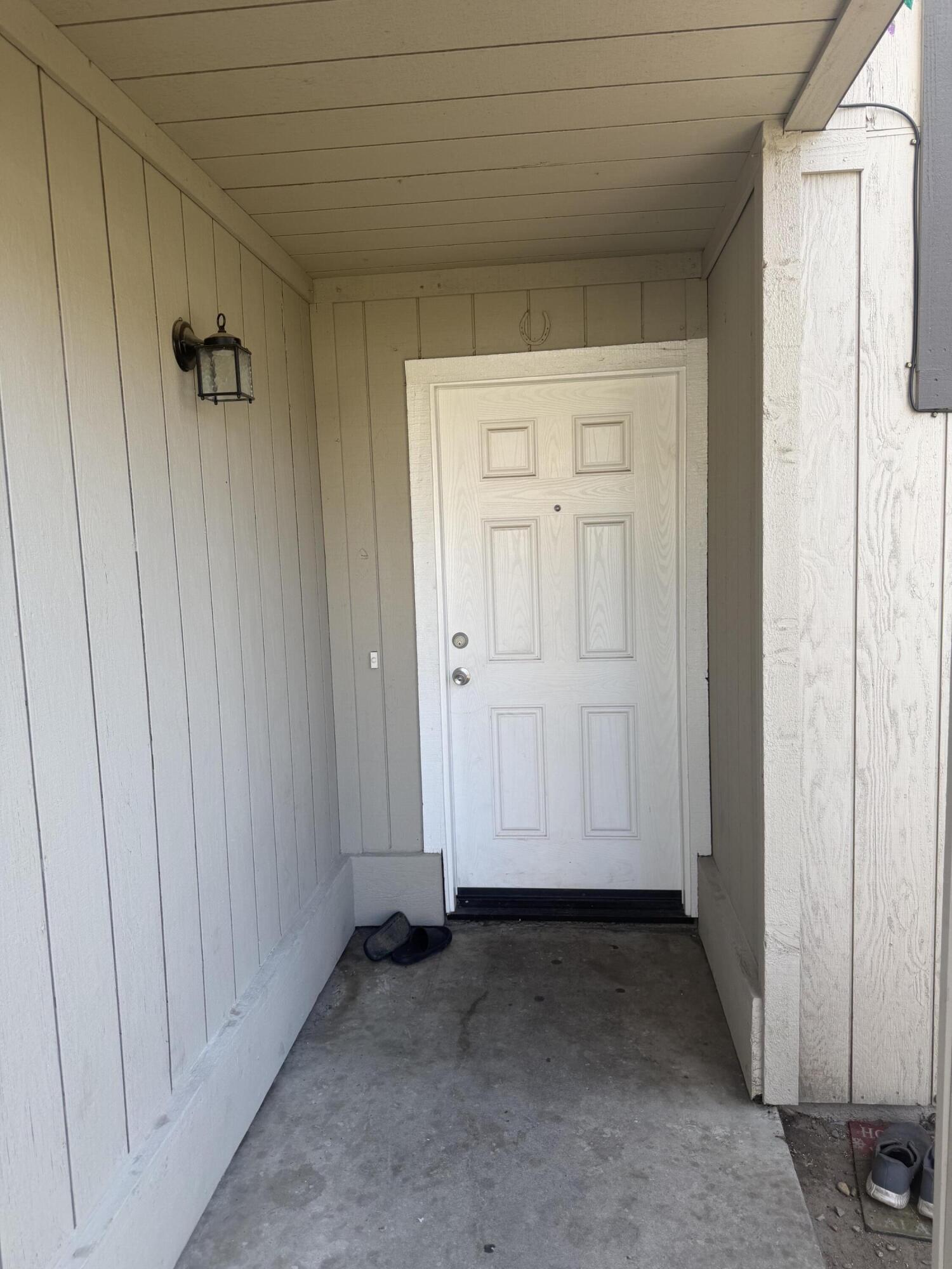 229 E Harold Ct, Visalia, CA 93291