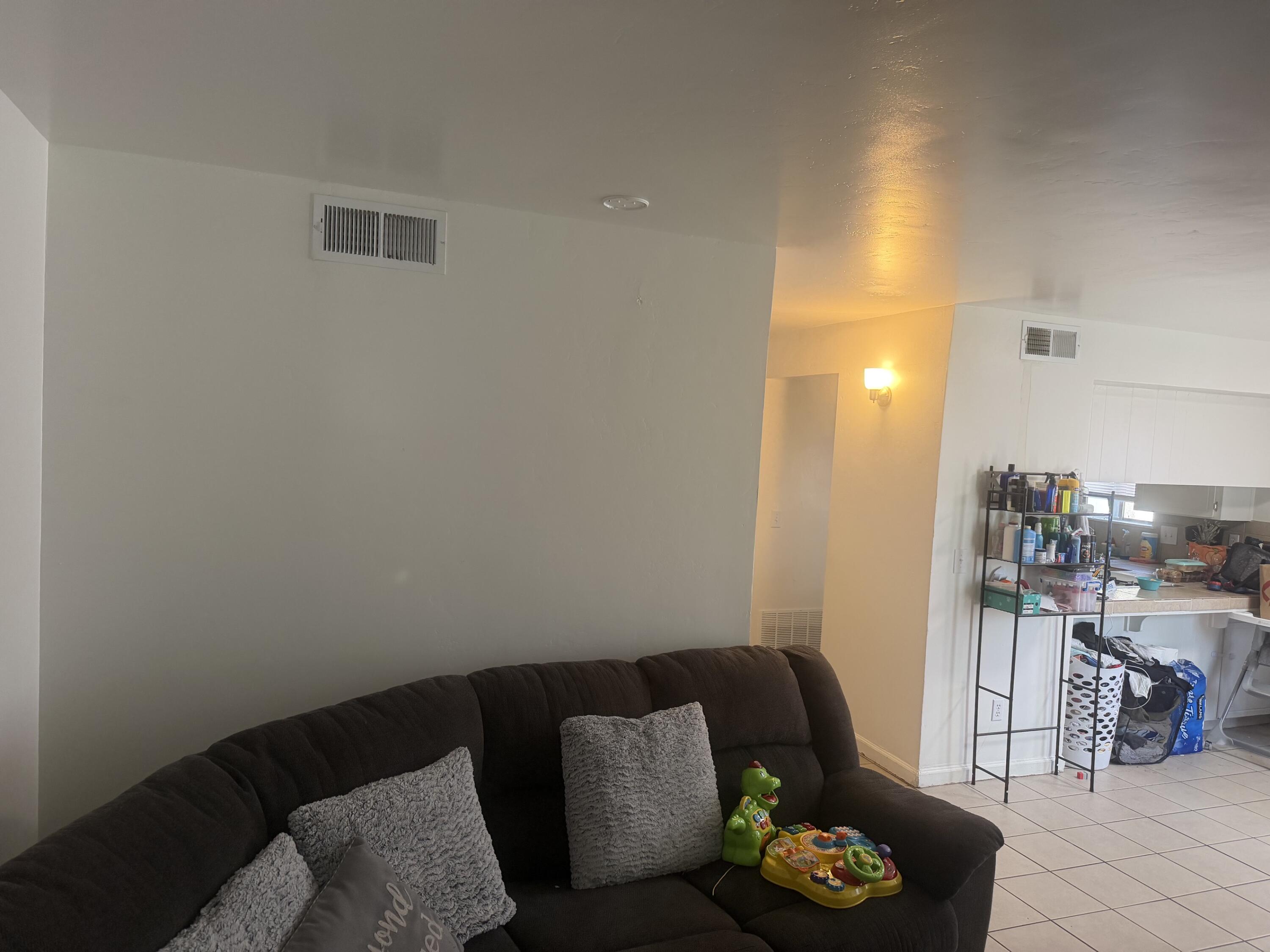 229 E Harold Ct, Visalia, CA 93291