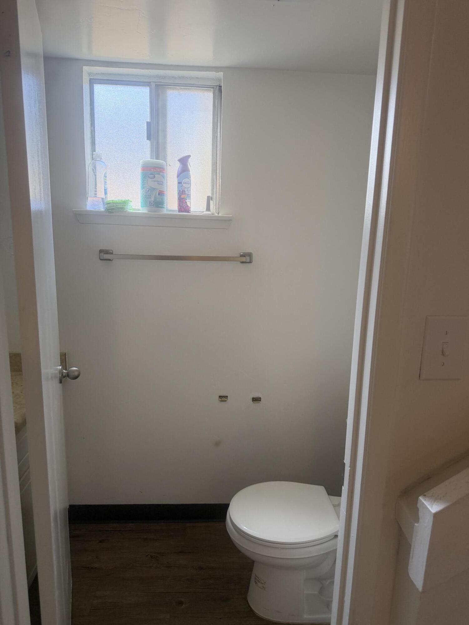229 E Harold Ct, Visalia, CA 93291