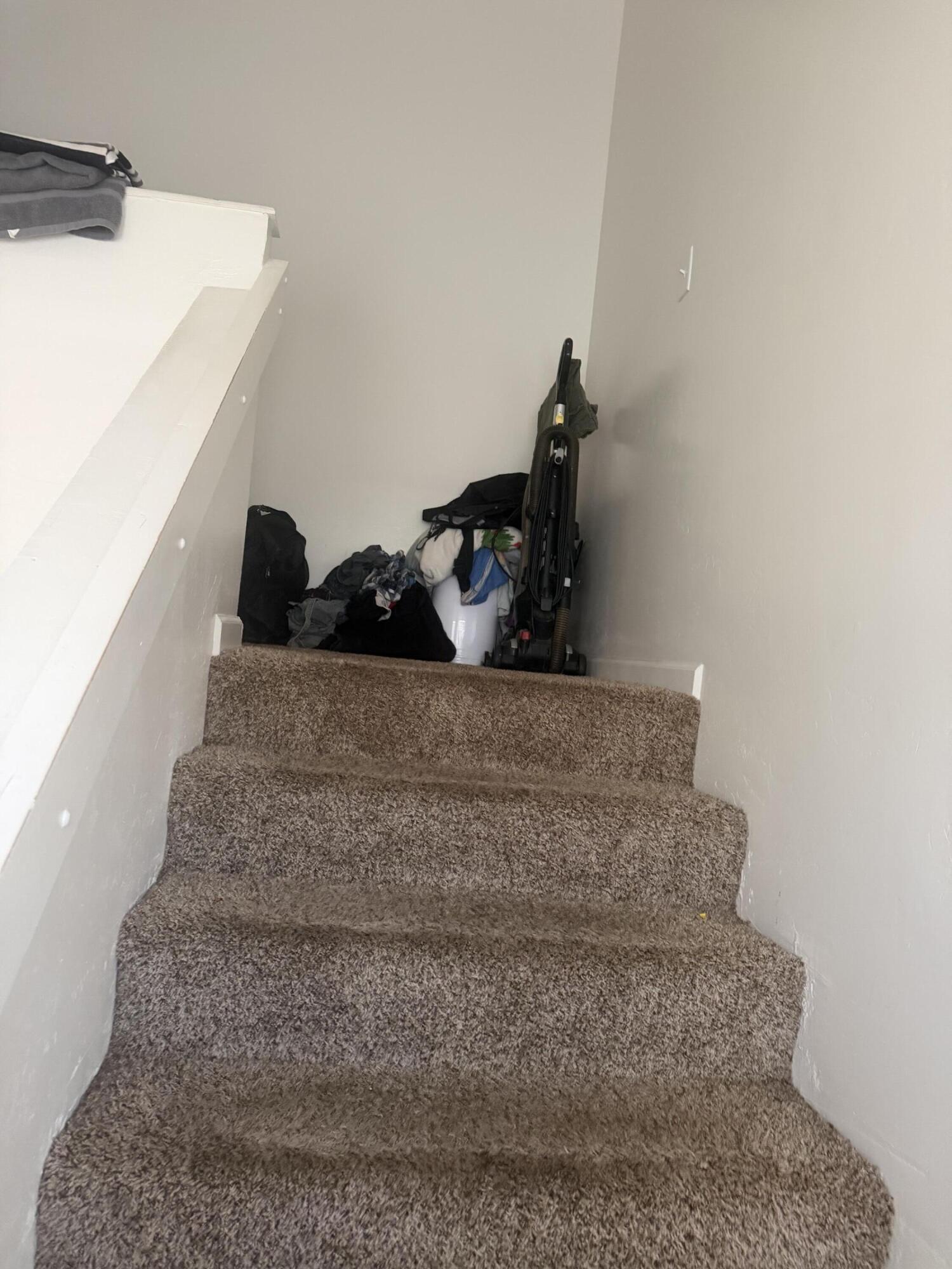 229 E Harold Ct, Visalia, CA 93291