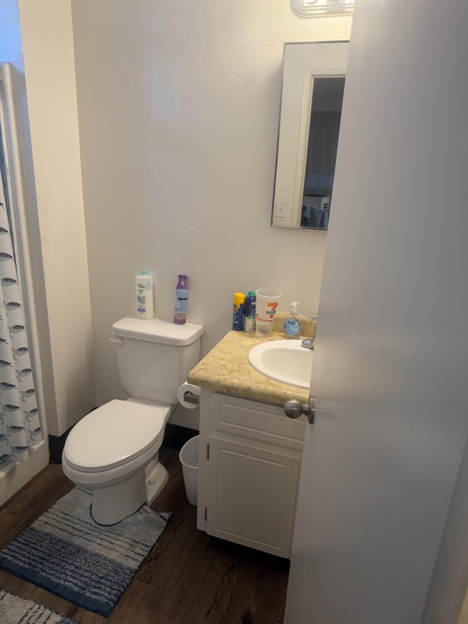 229 E Harold Ct, Visalia, CA 93291