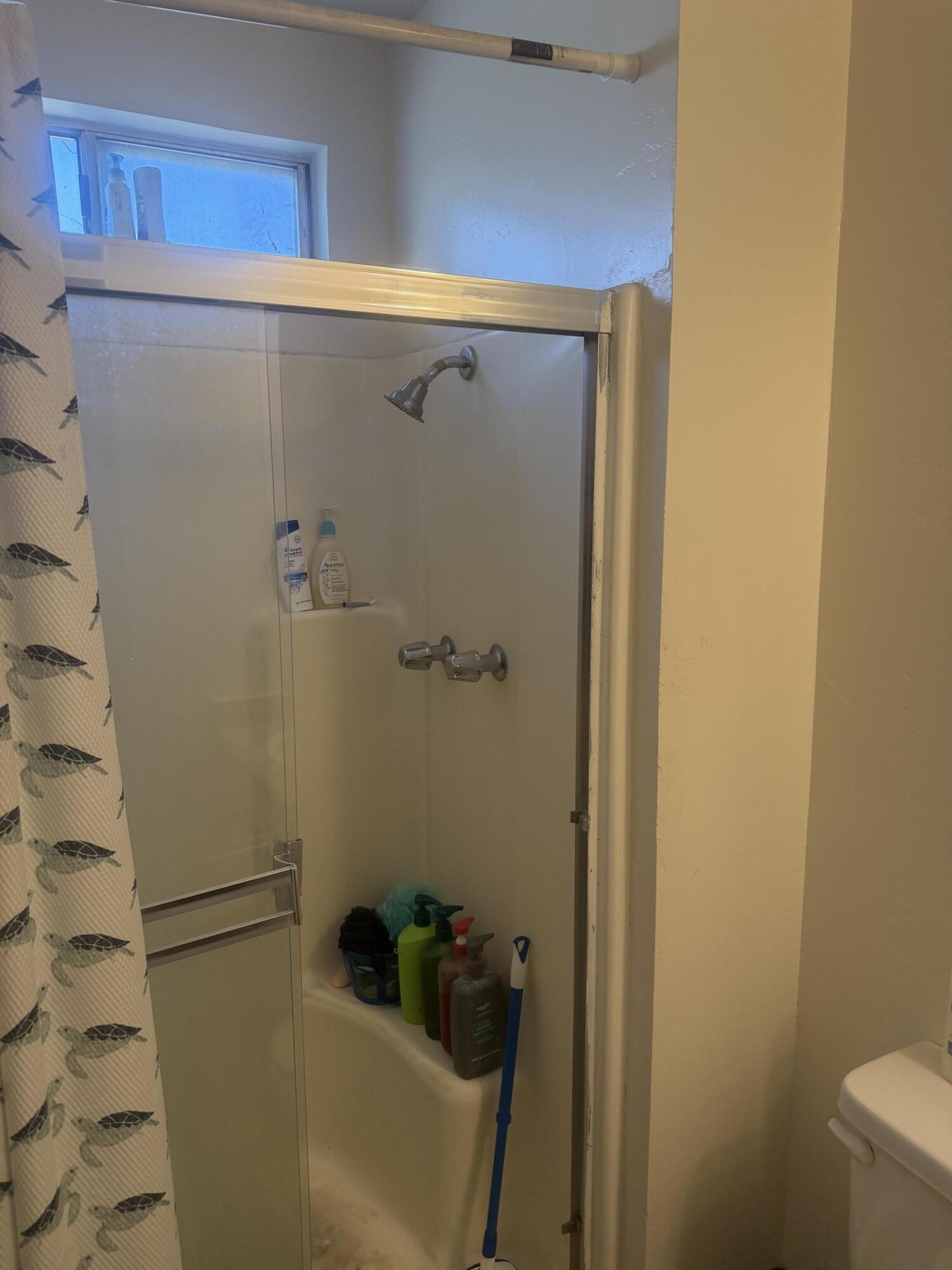 229 E Harold Ct, Visalia, CA 93291