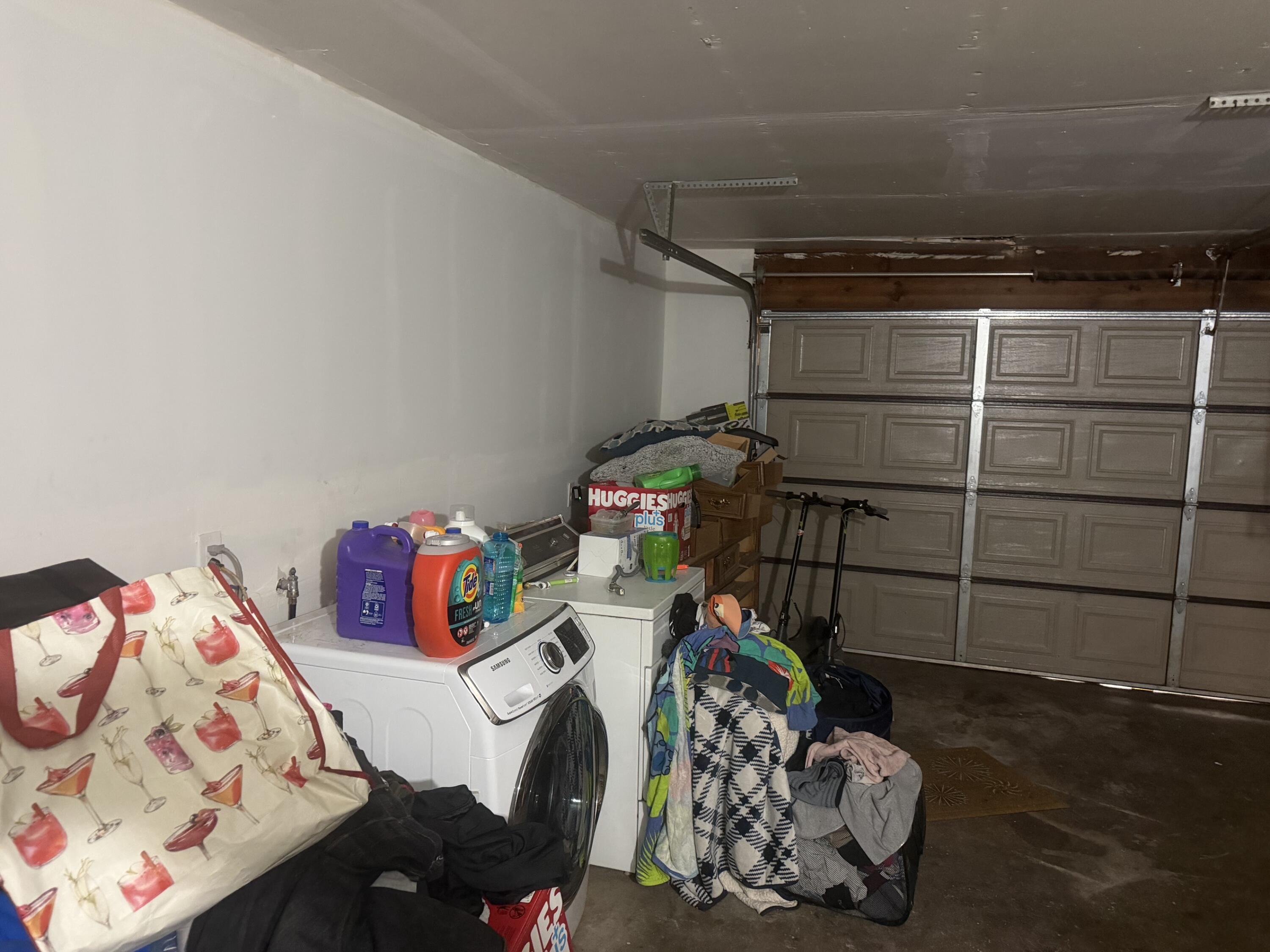 229 E Harold Ct, Visalia, CA 93291