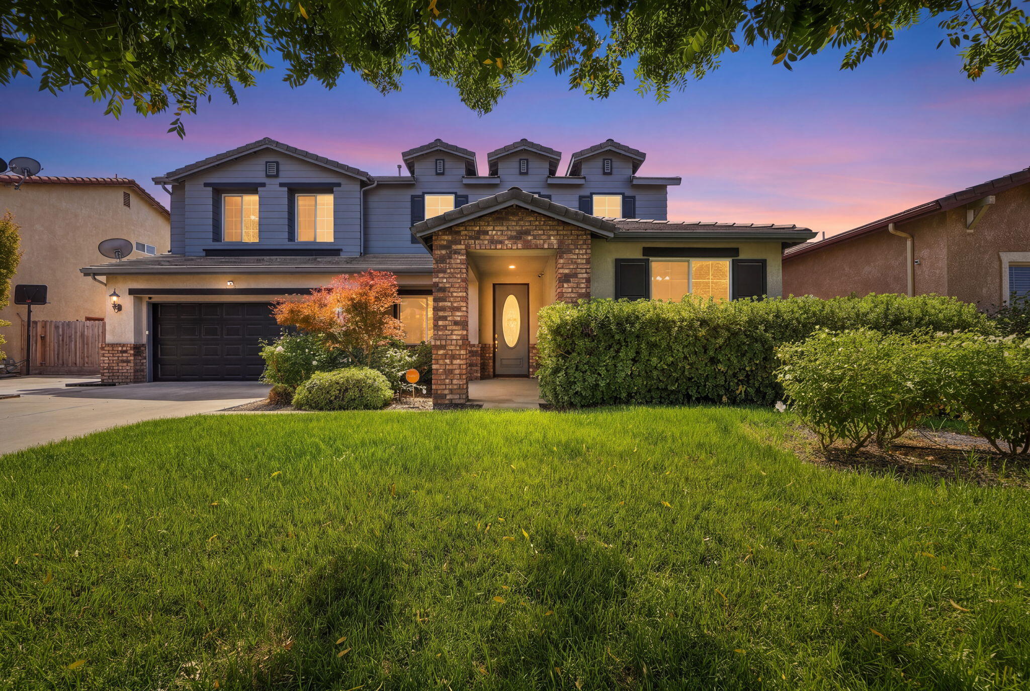 4217 W Elowin Ct, Visalia, CA 93291