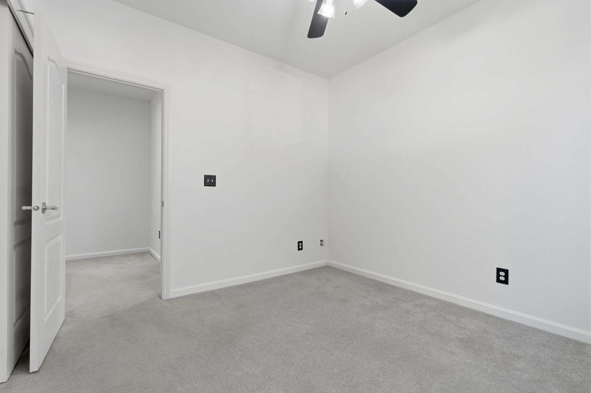 4217 W Elowin Ct, Visalia, CA 93291