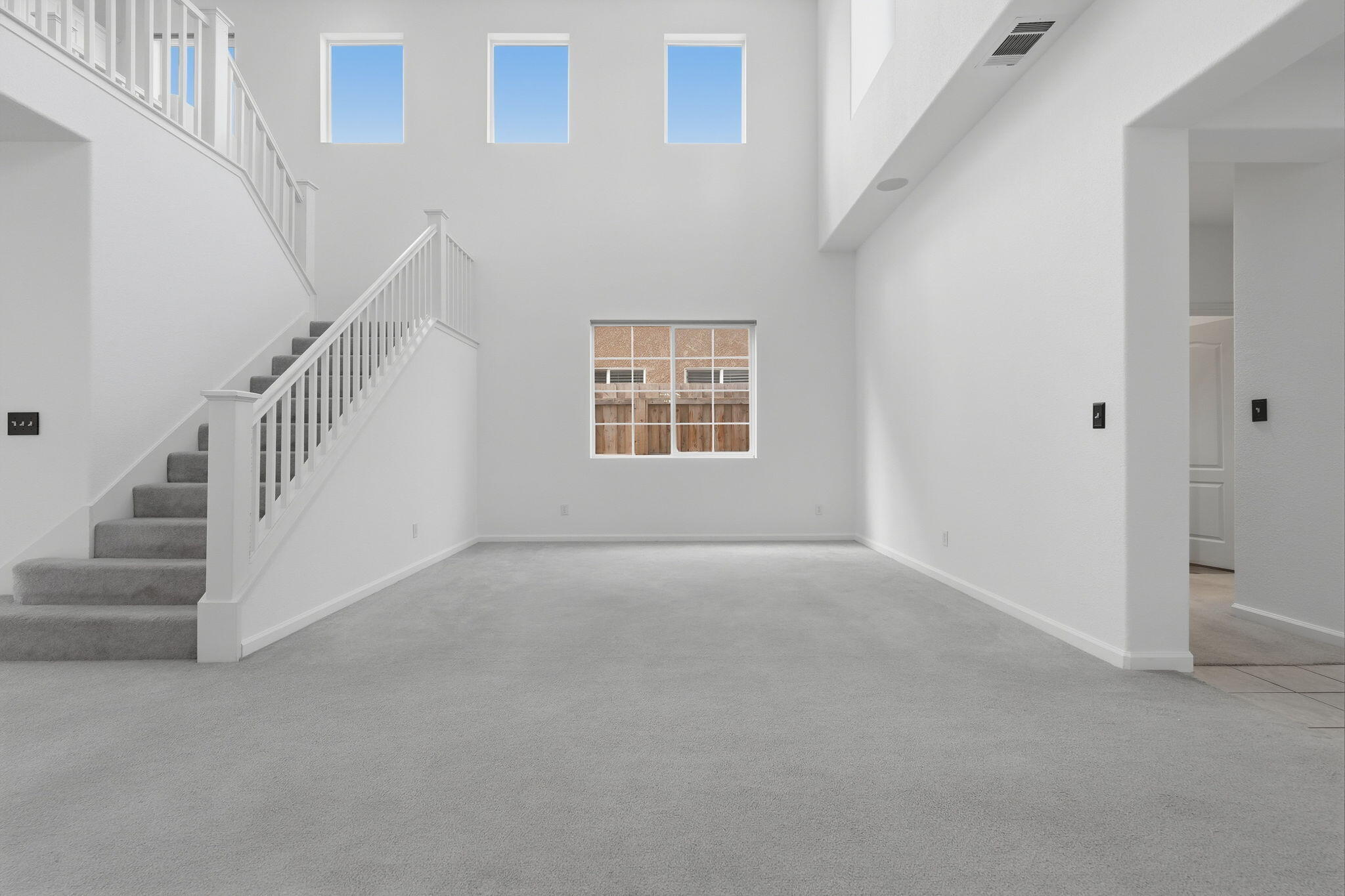 4217 W Elowin Ct, Visalia, CA 93291