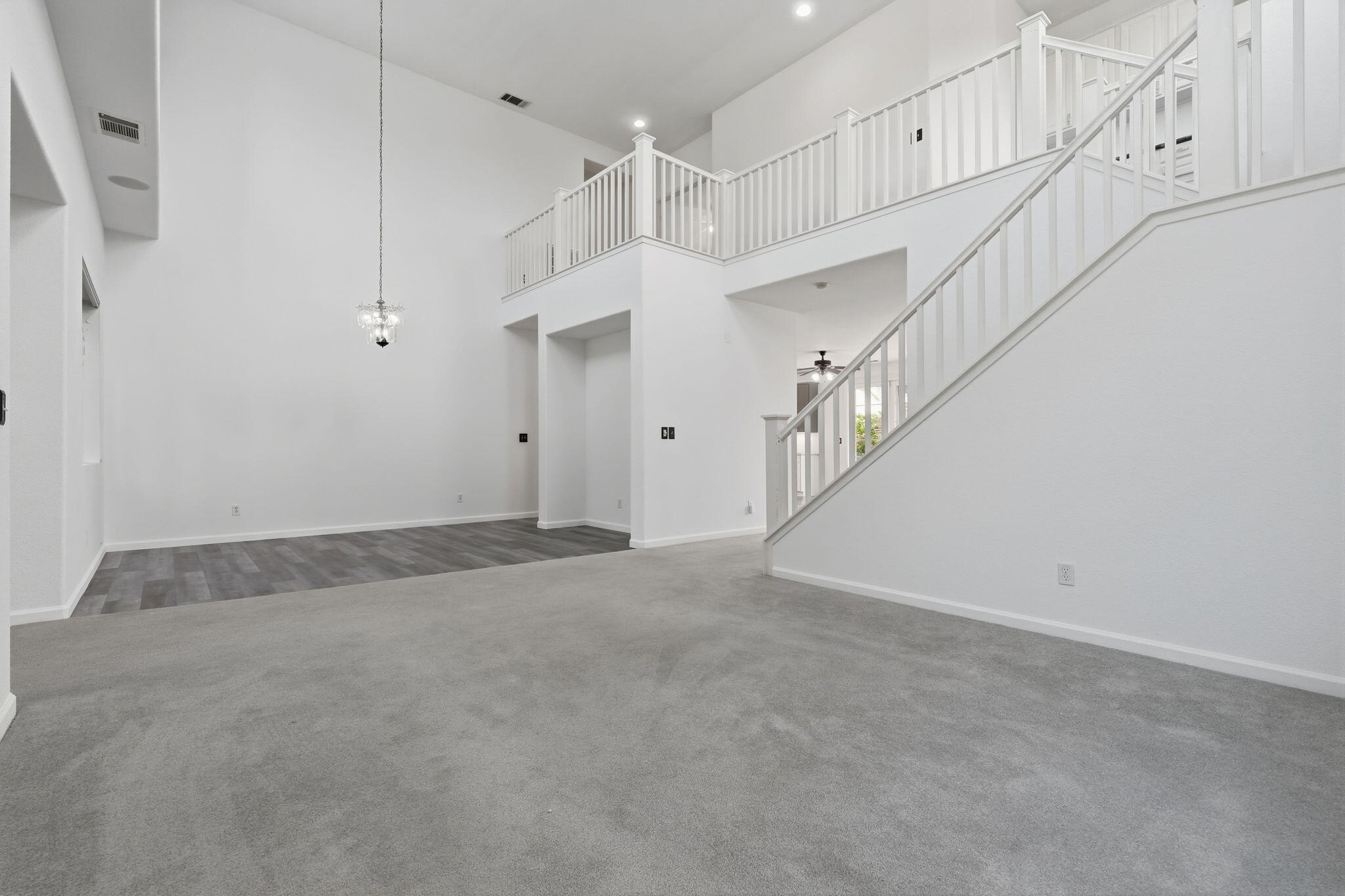 4217 W Elowin Ct, Visalia, CA 93291