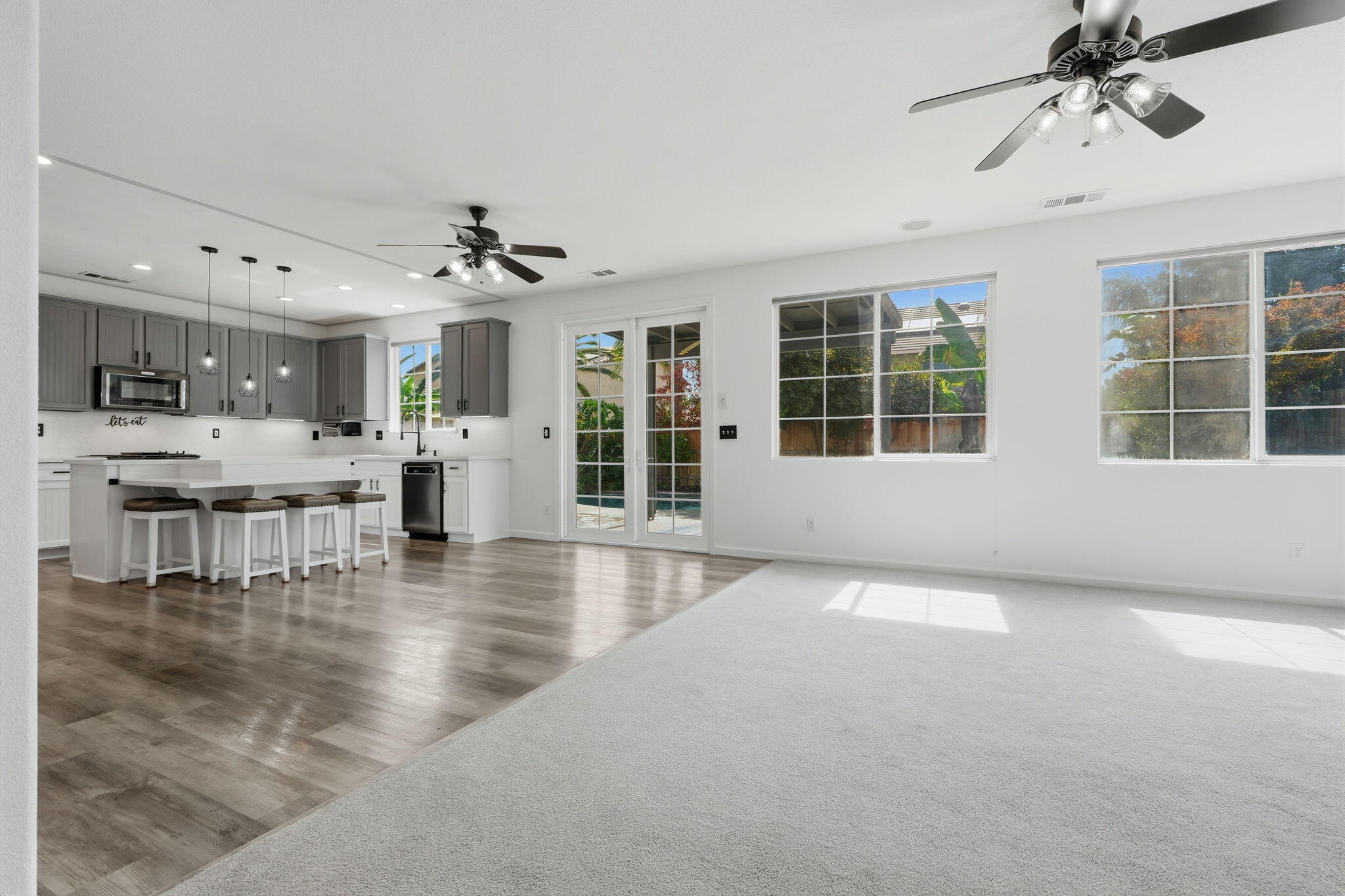 4217 W Elowin Ct, Visalia, CA 93291