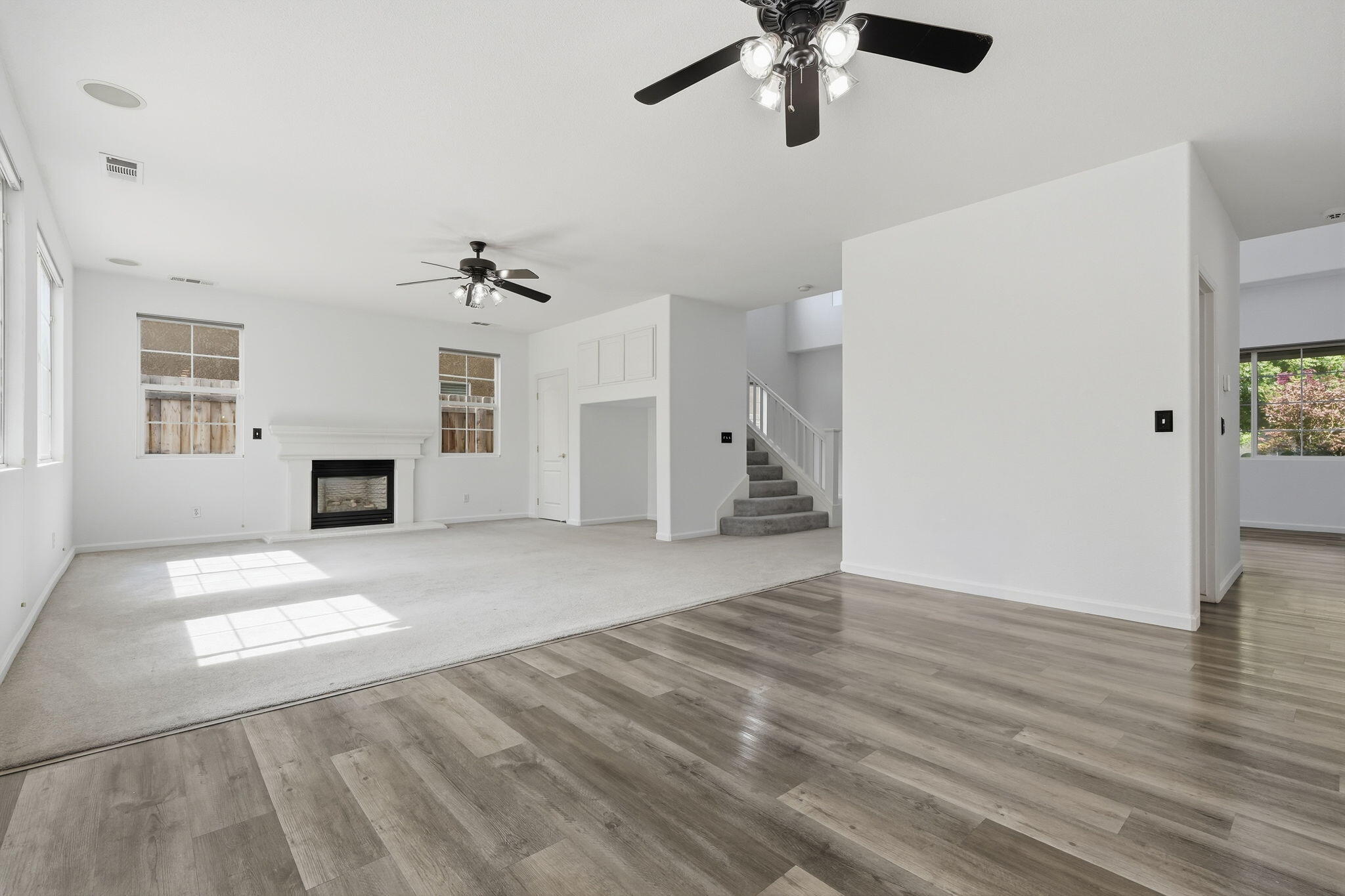 4217 W Elowin Ct, Visalia, CA 93291
