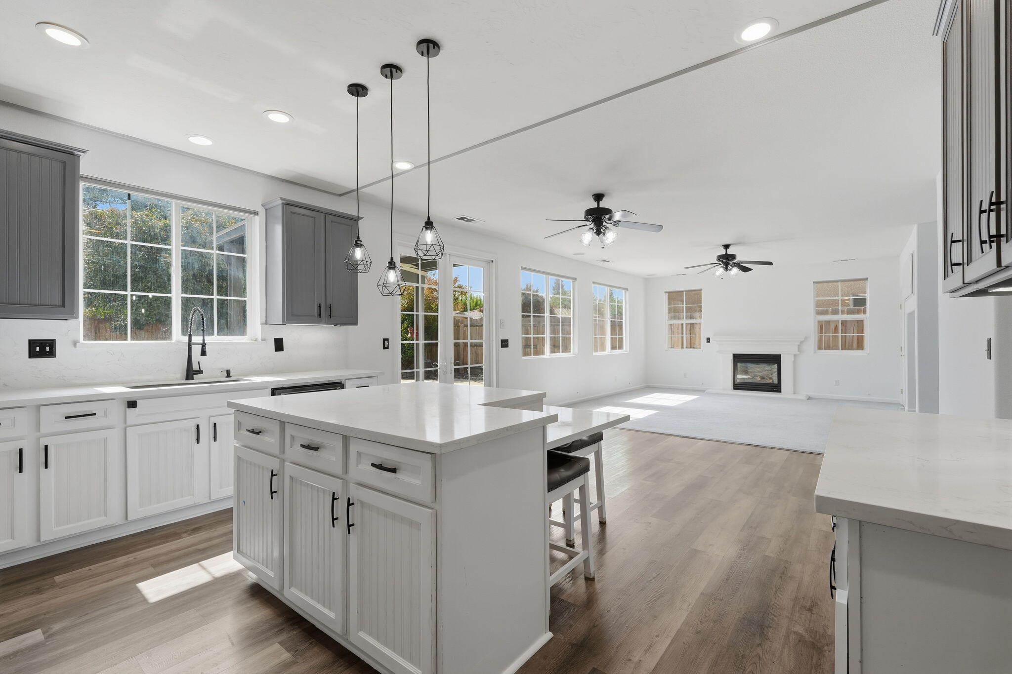 4217 W Elowin Ct, Visalia, CA 93291