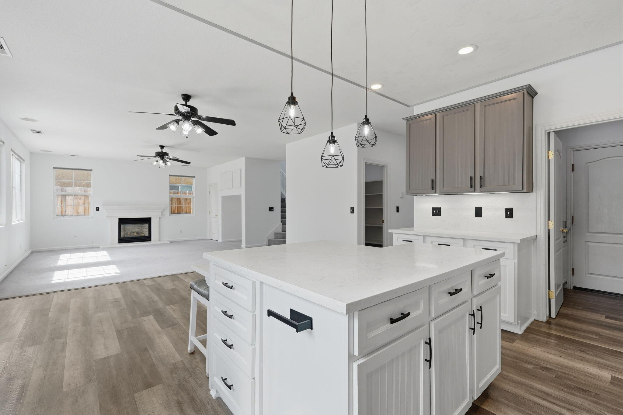 4217 W Elowin Ct, Visalia, CA 93291