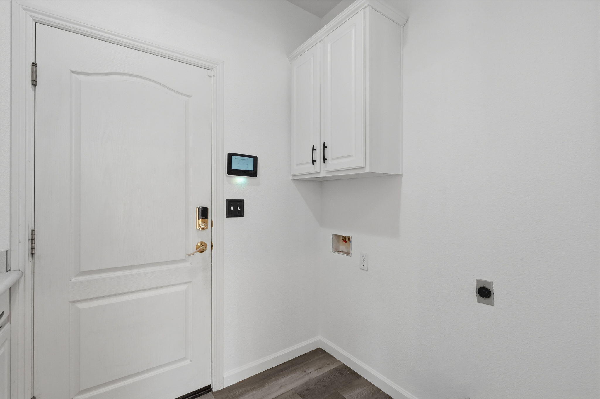 4217 W Elowin Ct, Visalia, CA 93291