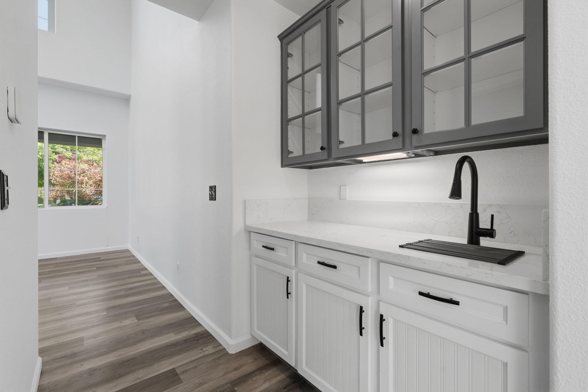 4217 W Elowin Ct, Visalia, CA 93291