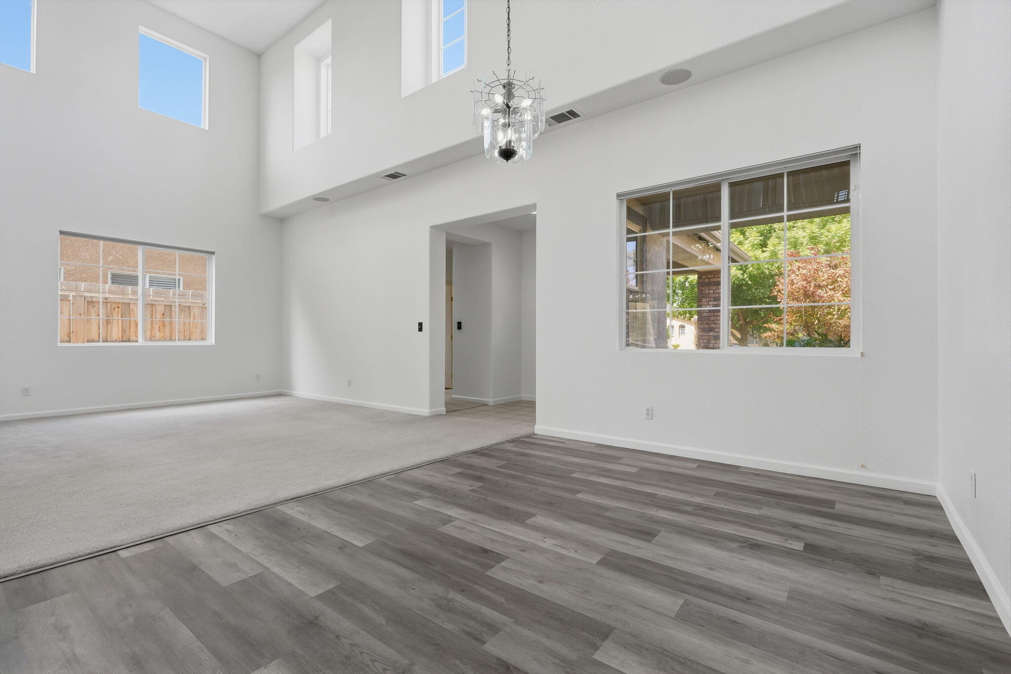 4217 W Elowin Ct, Visalia, CA 93291