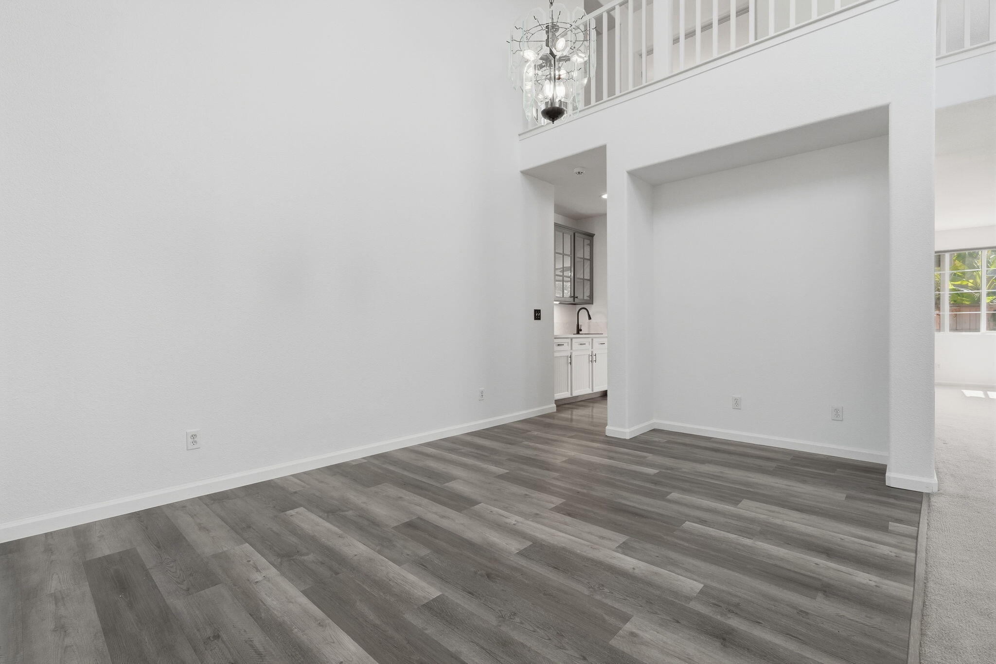 4217 W Elowin Ct, Visalia, CA 93291