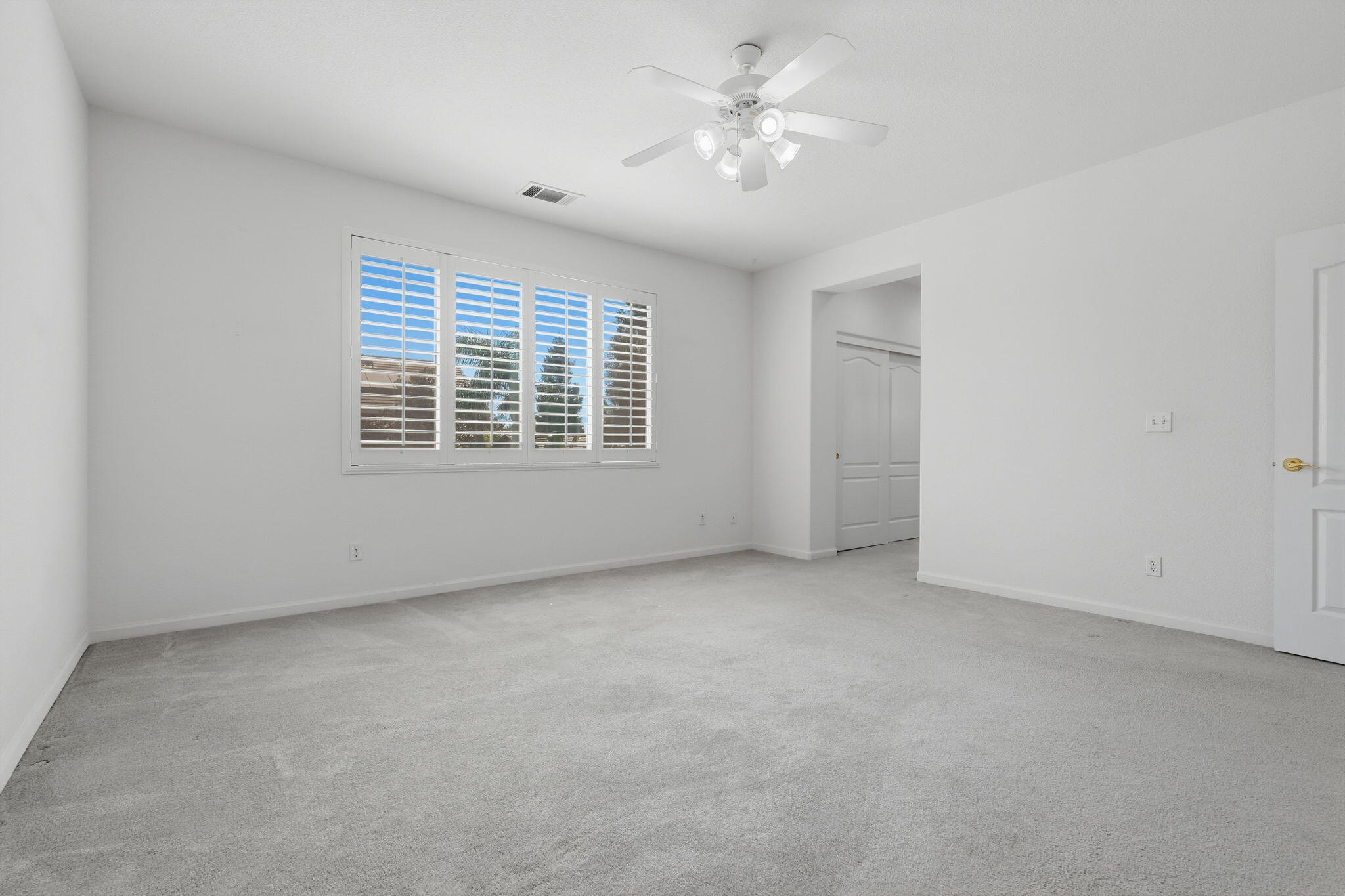 4217 W Elowin Ct, Visalia, CA 93291