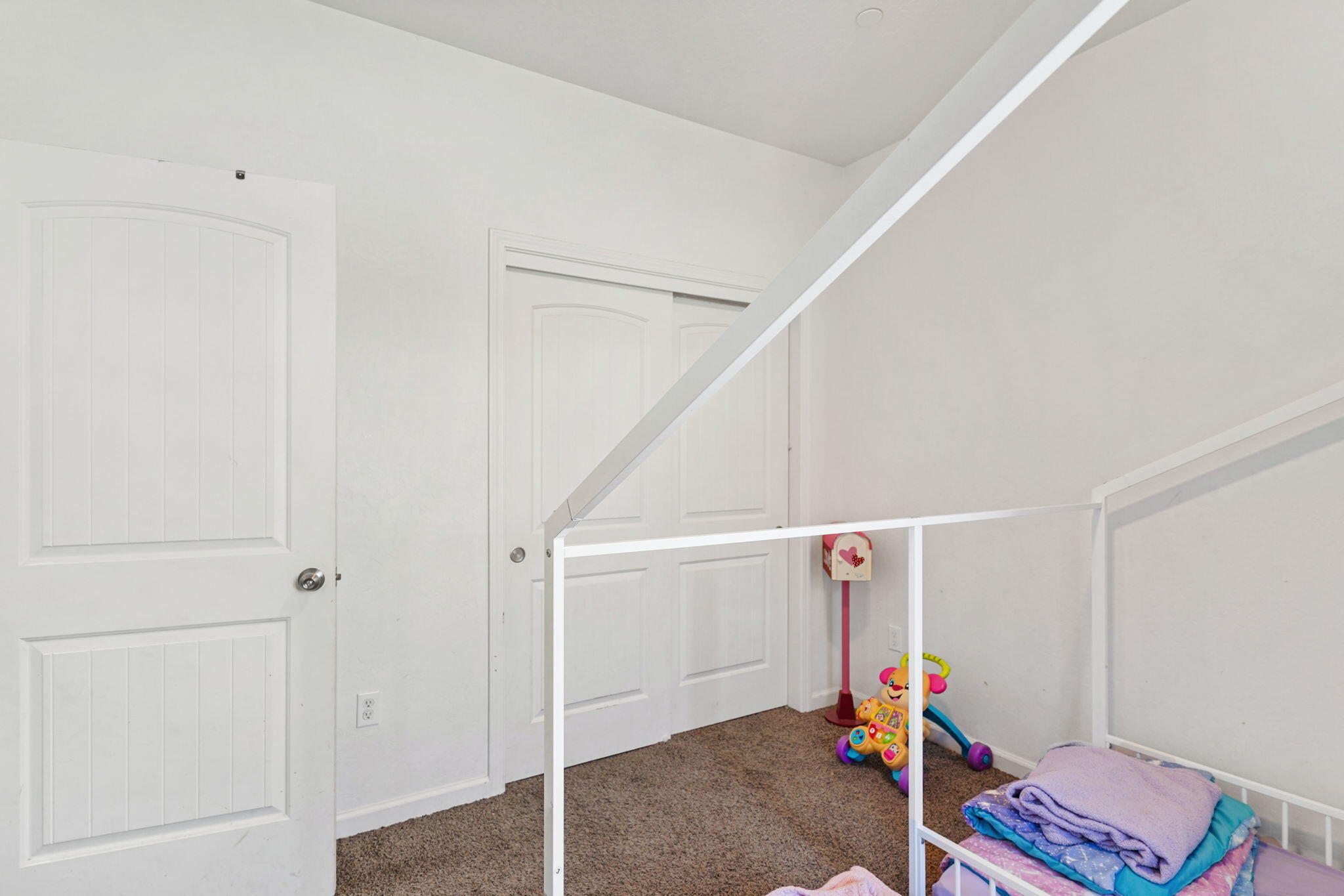 7271 Woodbine Ave, Visalia, CA 93291