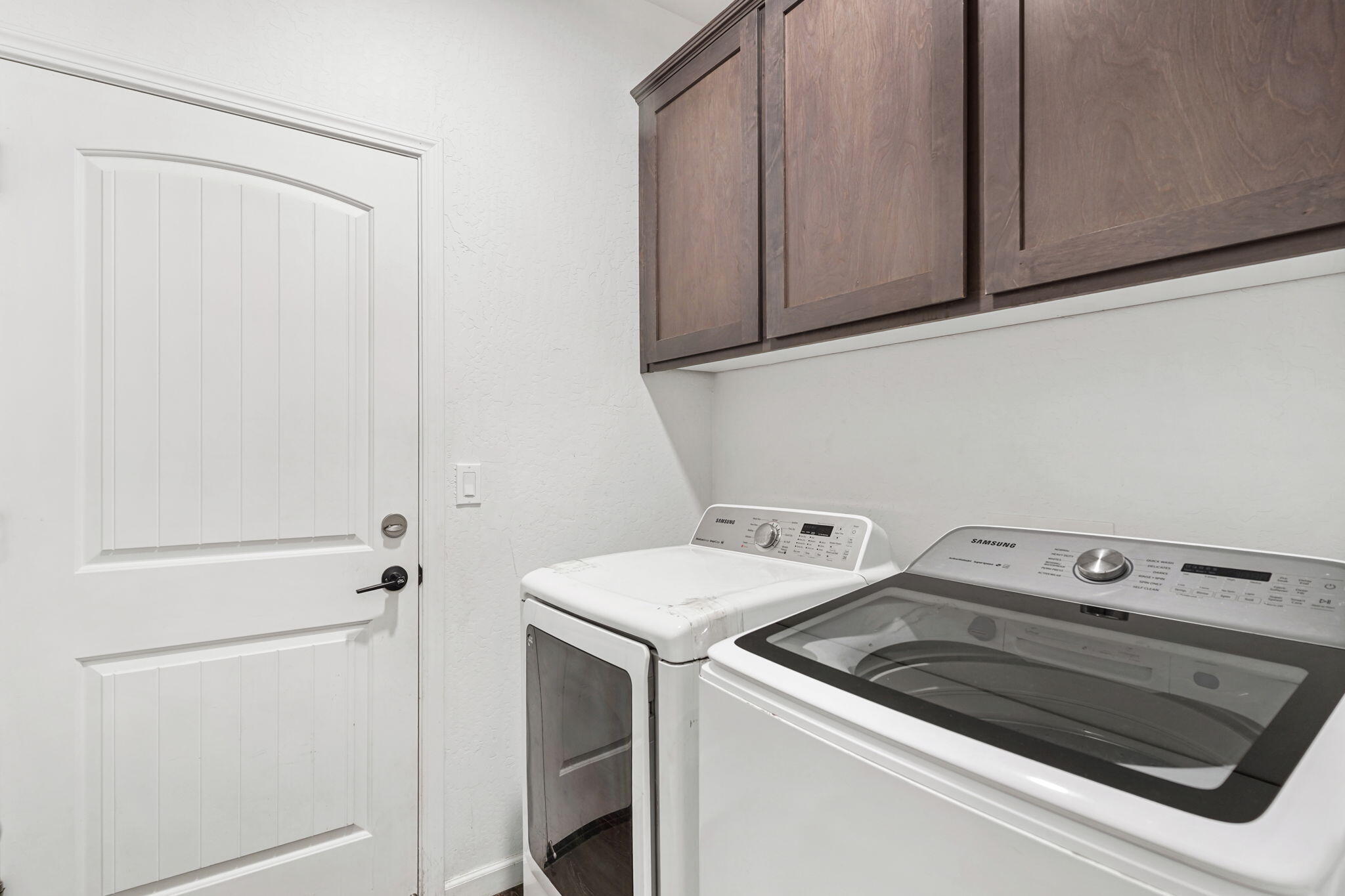 7271 Woodbine Ave, Visalia, CA 93291