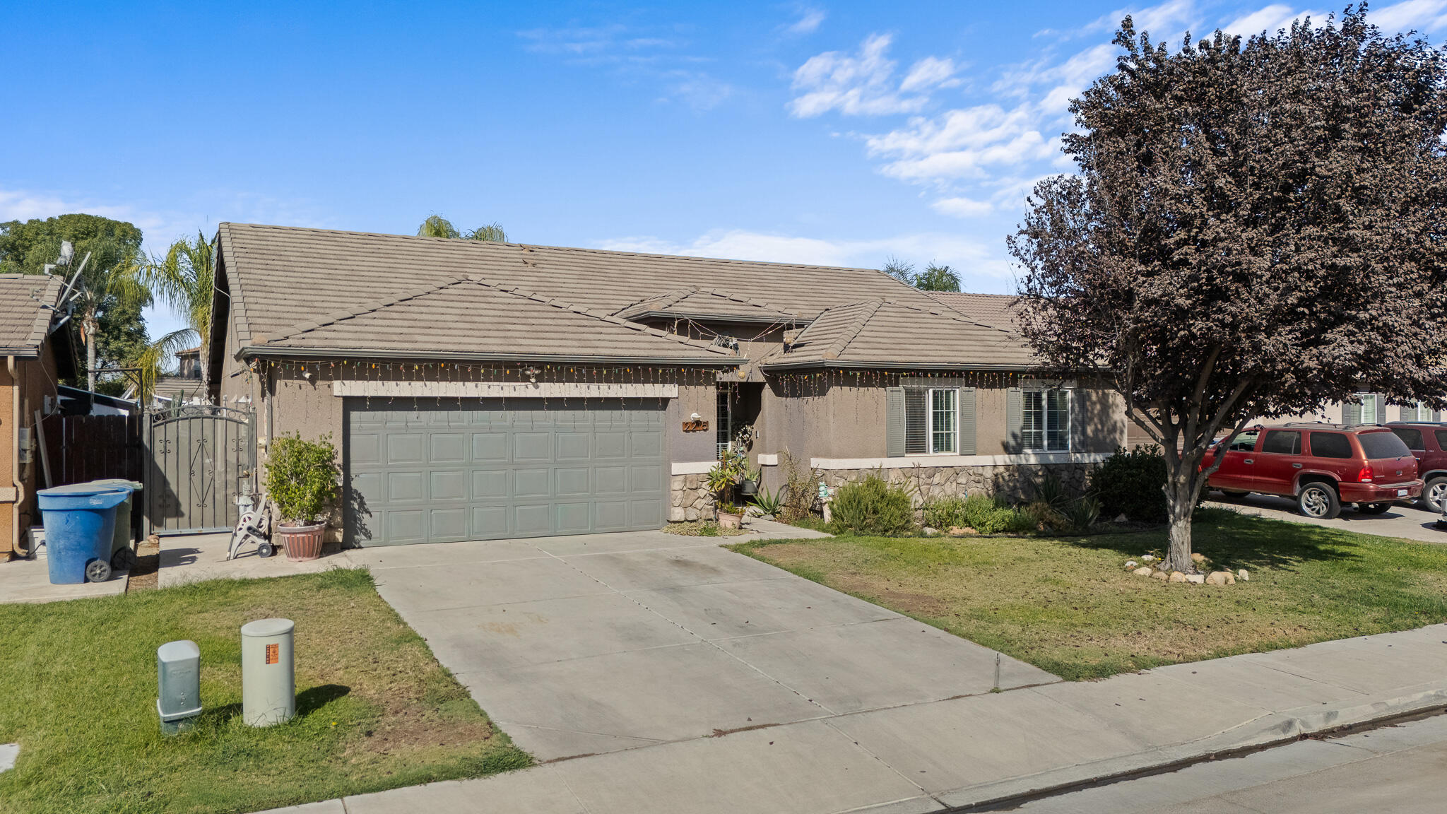 2215 Fiori St, Delano, CA 93215