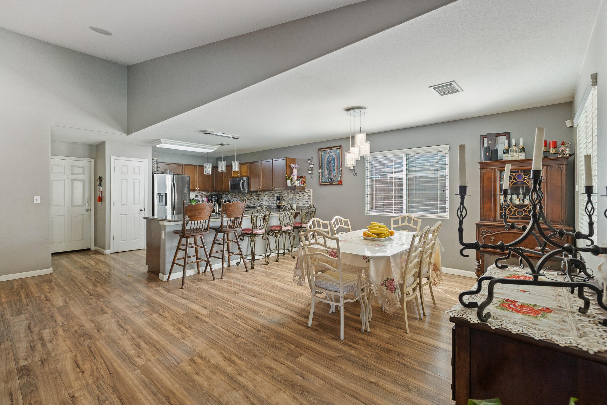 2215 Fiori St, Delano, CA 93215