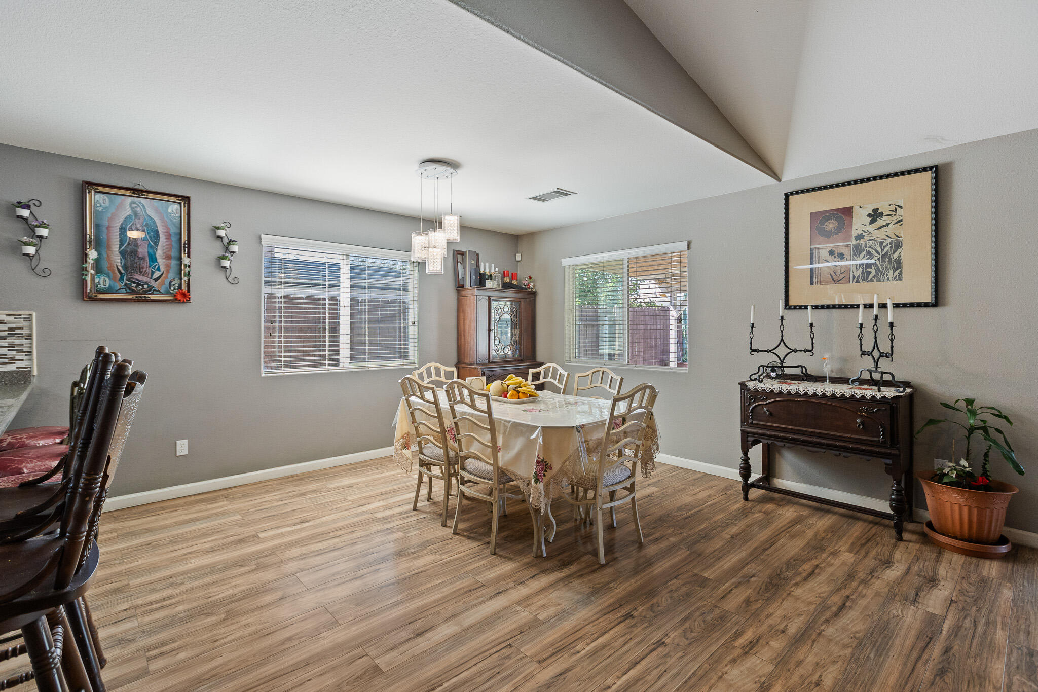 2215 Fiori St, Delano, CA 93215