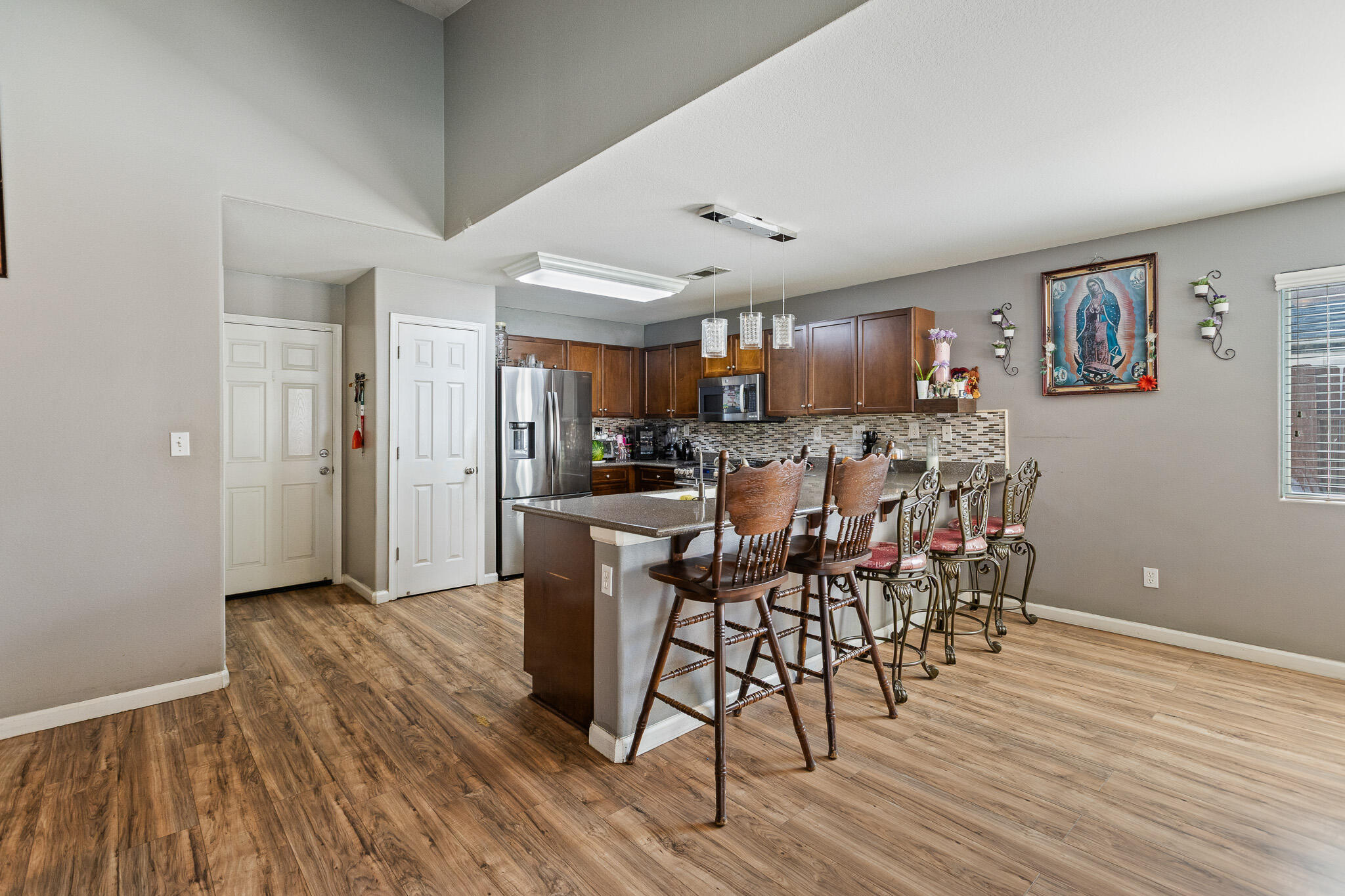 2215 Fiori St, Delano, CA 93215