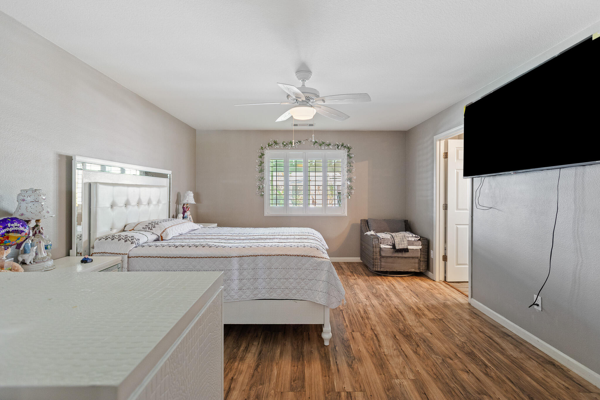 2215 Fiori St, Delano, CA 93215