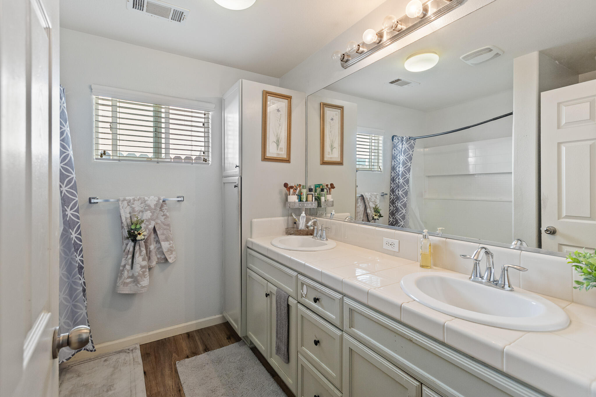 2215 Fiori St, Delano, CA 93215