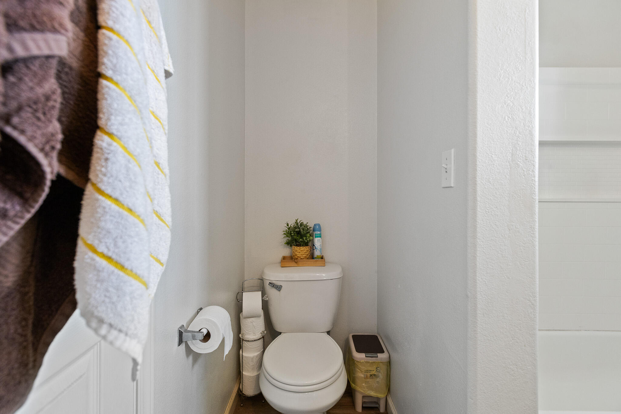 2215 Fiori St, Delano, CA 93215